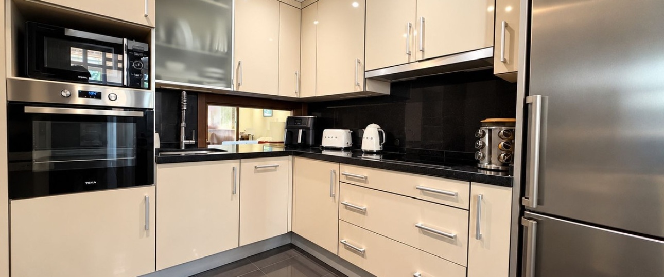 Resale - apartment - Estepona - Estepona Centro