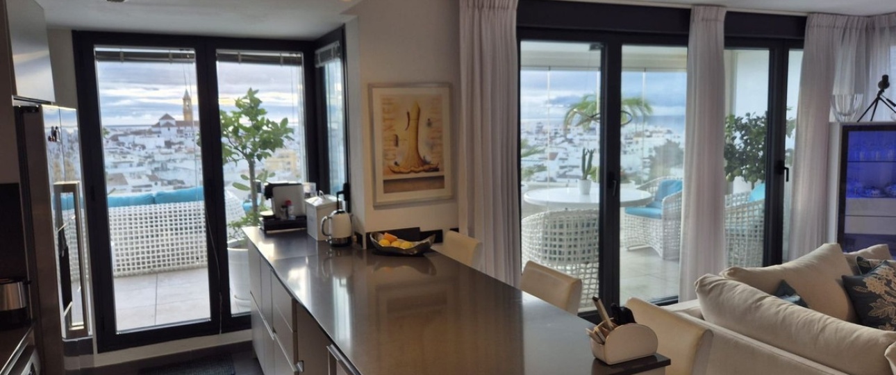 Resale - apartment - Estepona - Estepona Centro