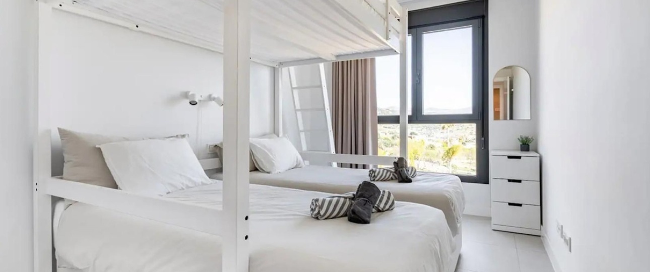Resale - apartment - Estepona - Estepona Centro