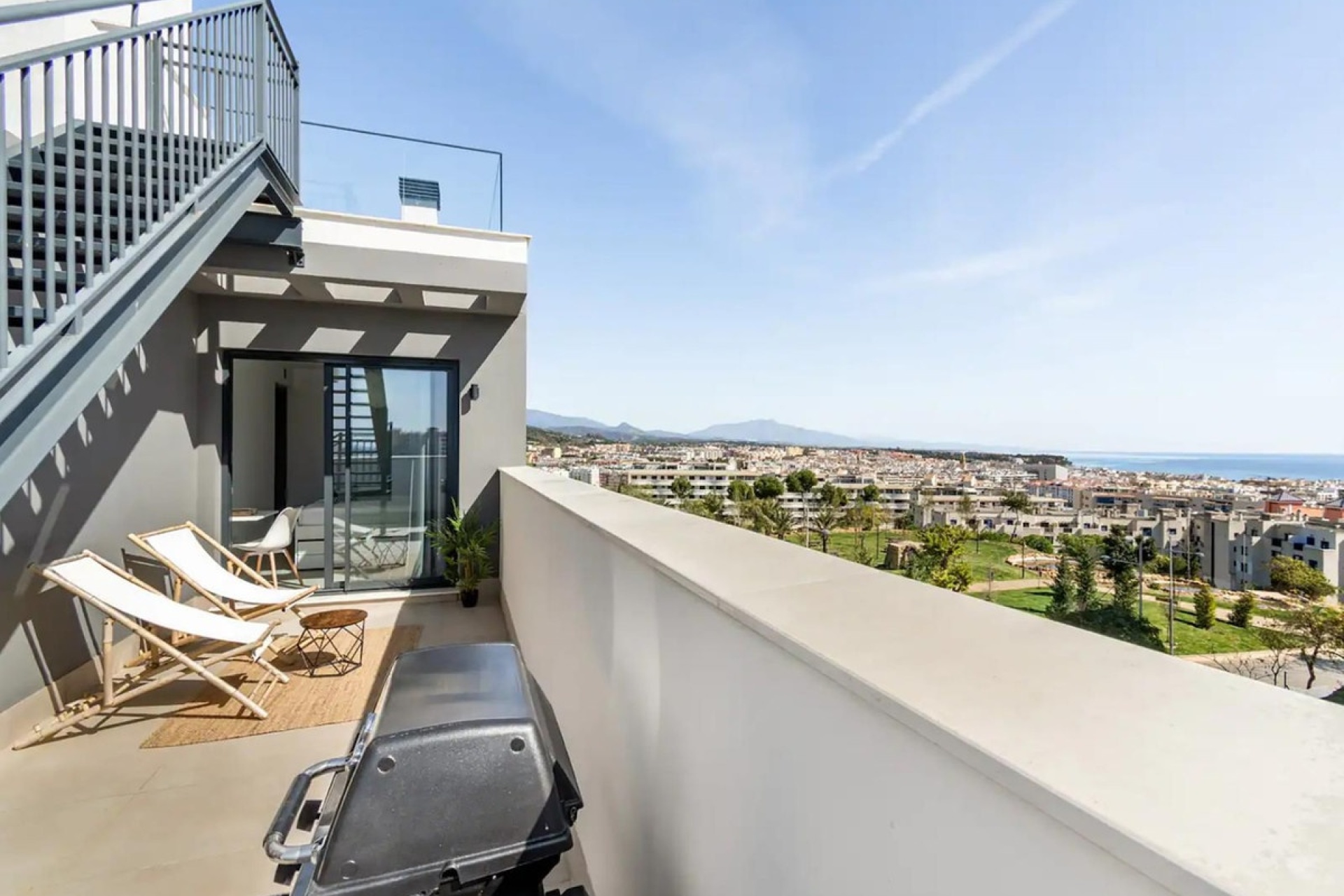 Resale - apartment - Estepona - Estepona Centro