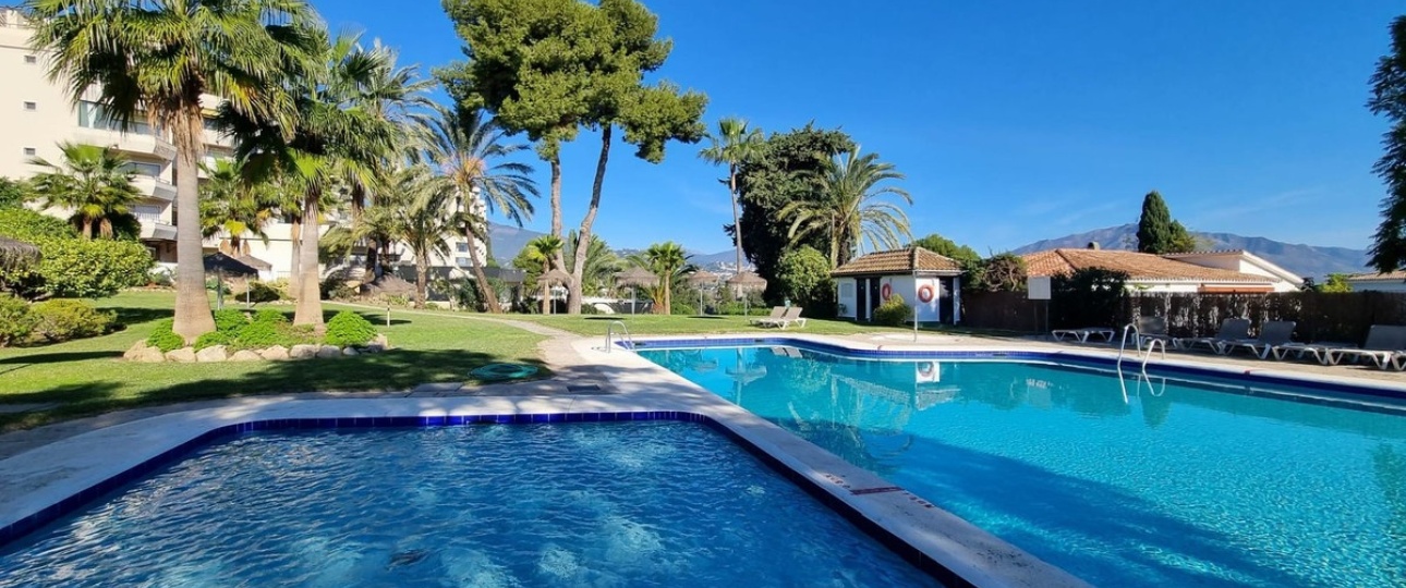 Resale - apartment - Estepona - Estepona Centro
