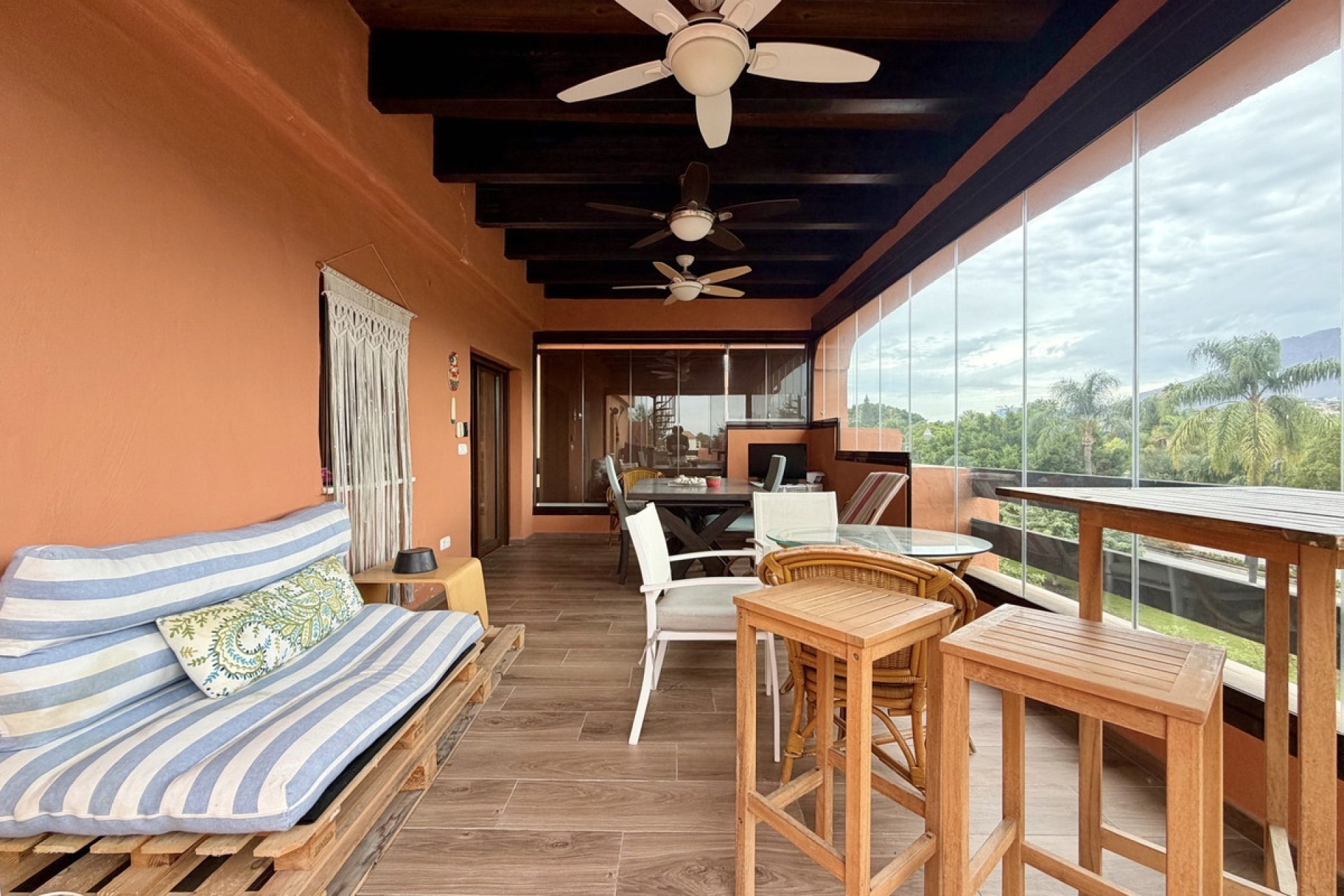 Resale - apartment - Estepona - Estepona Centro