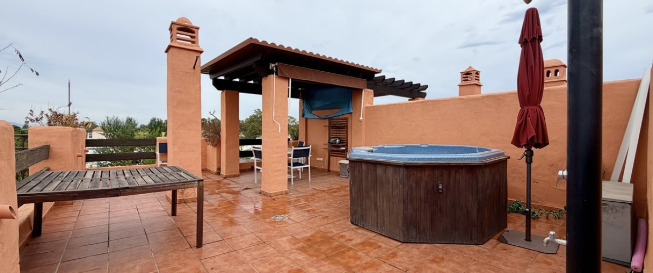 Resale - apartment - Estepona - Estepona Centro