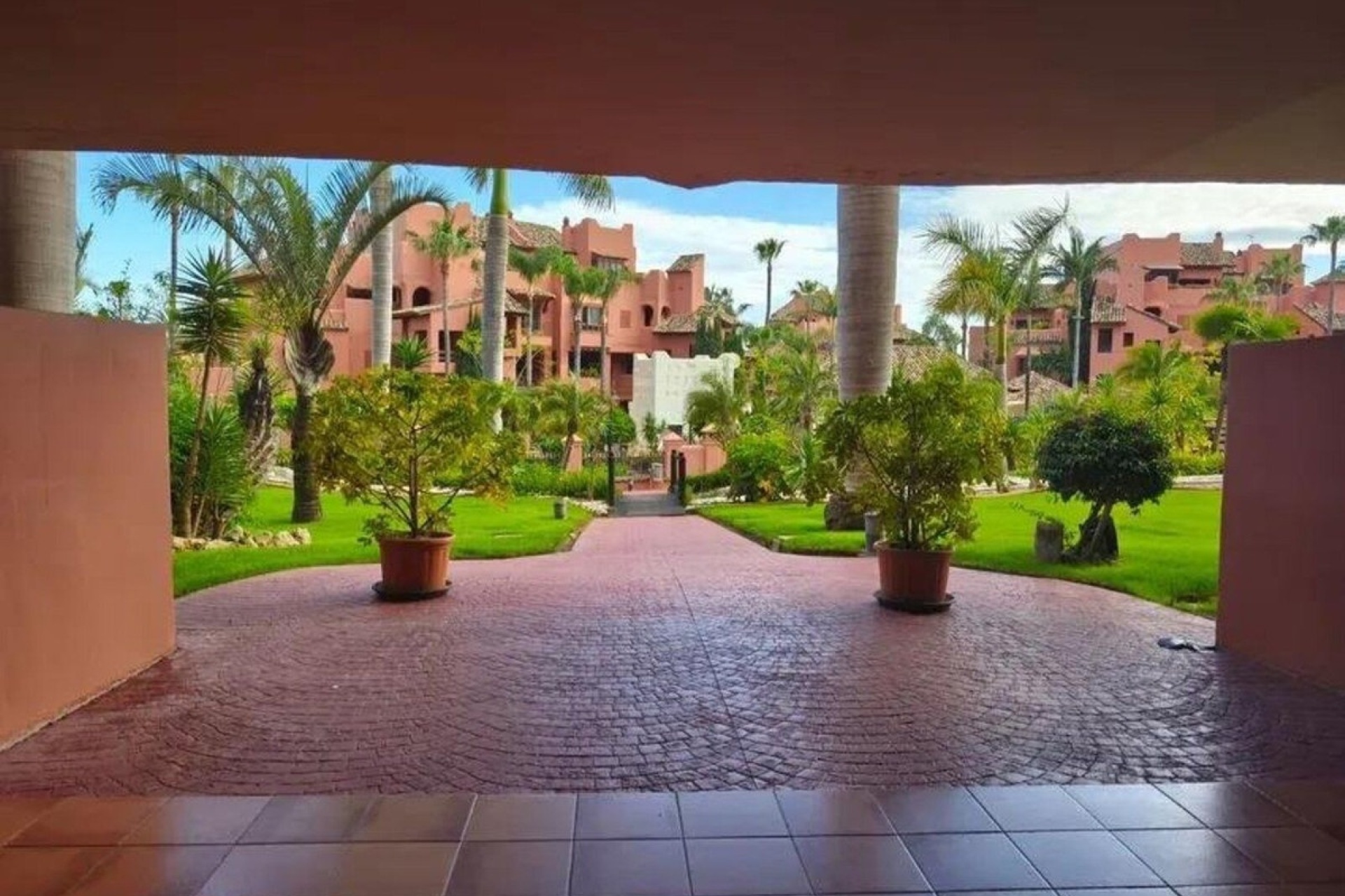 Resale - apartment - Estepona - Estepona Centro