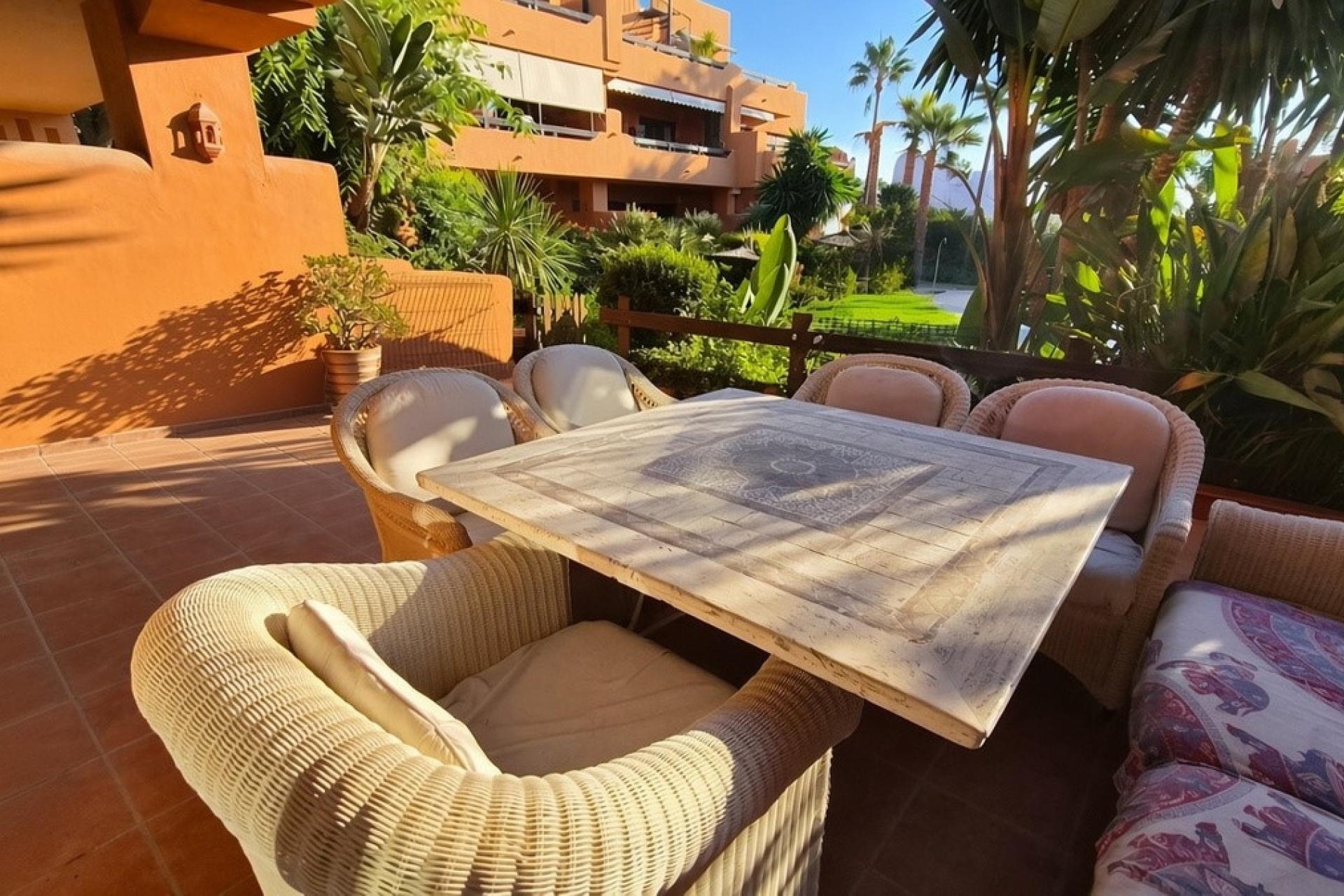 Resale - apartment - Estepona - Estepona Centro