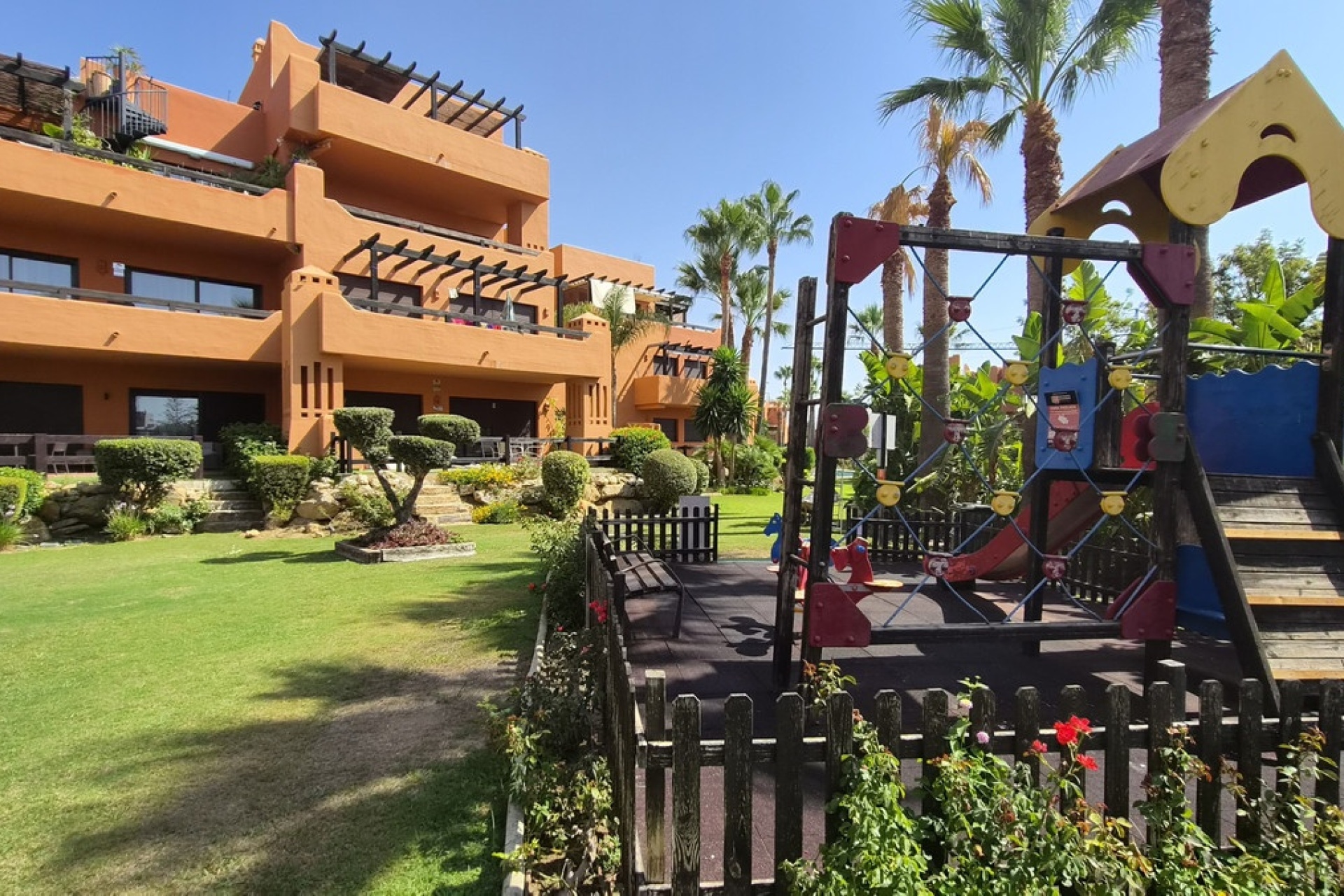 Resale - apartment - Estepona - Estepona Centro