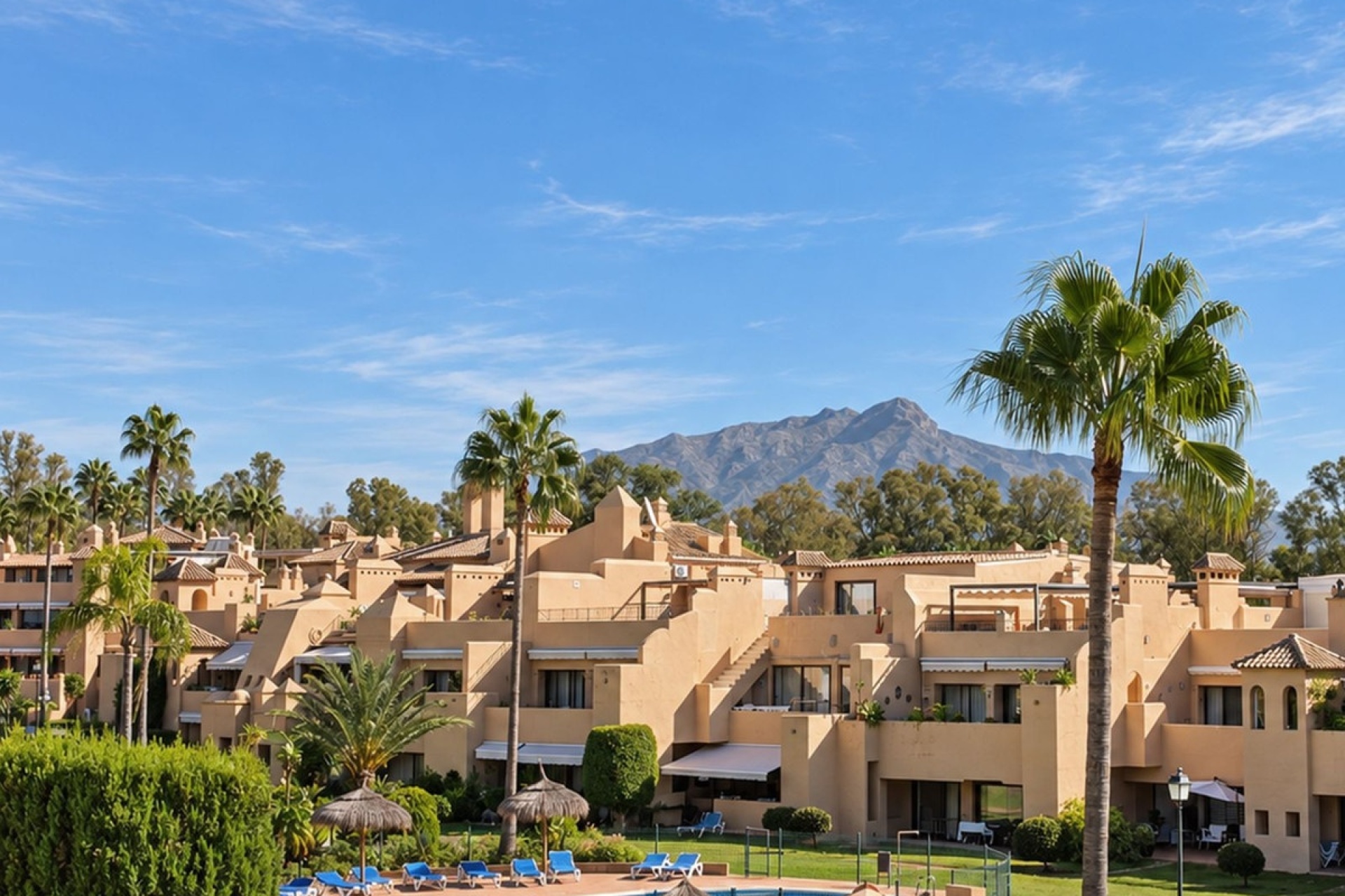 Resale - apartment - Estepona - Estepona Centro