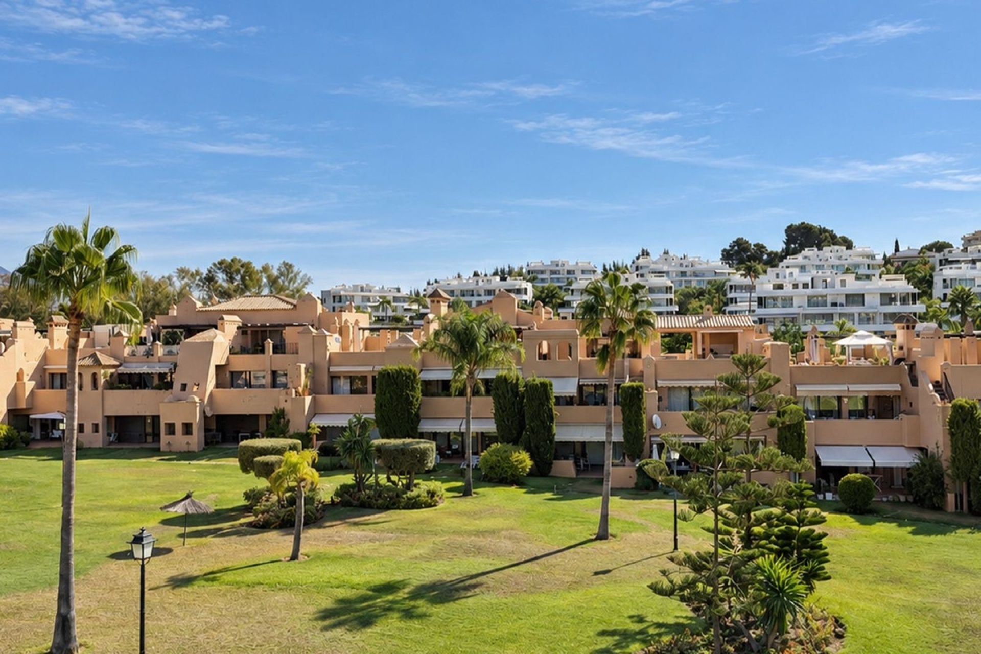 Resale - apartment - Estepona - Estepona Centro