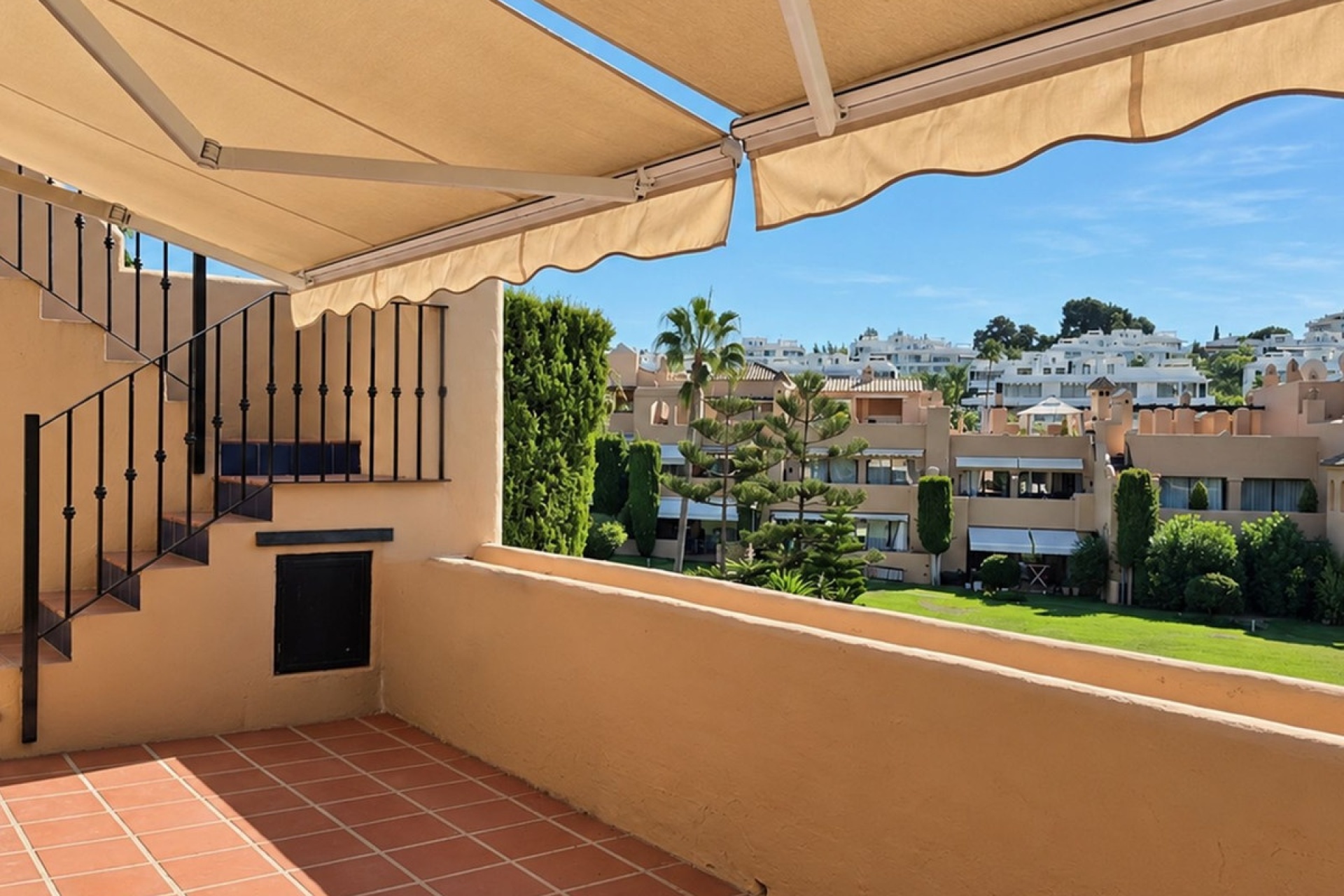 Resale - apartment - Estepona - Estepona Centro