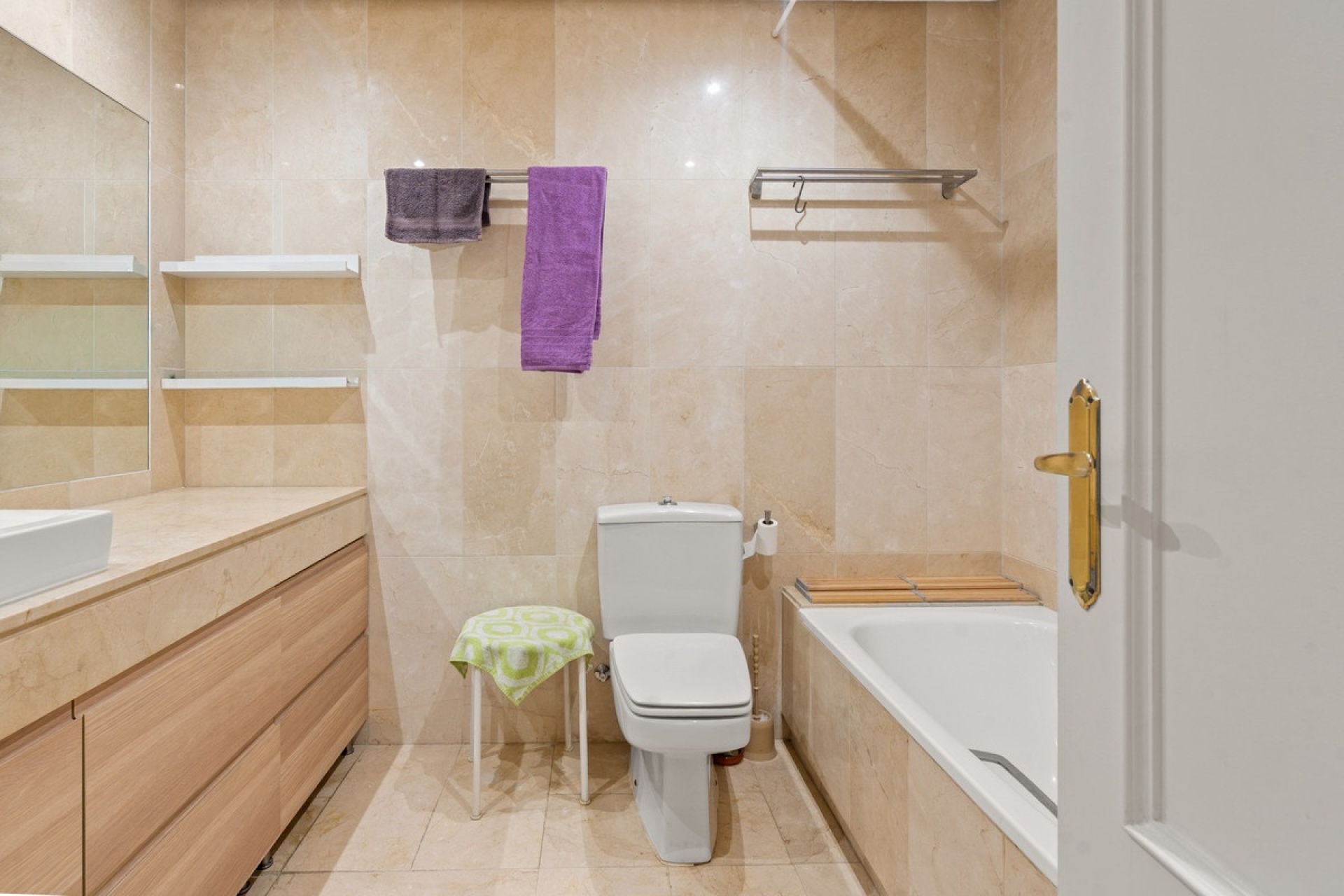 Resale - apartment - Estepona - Estepona Centro