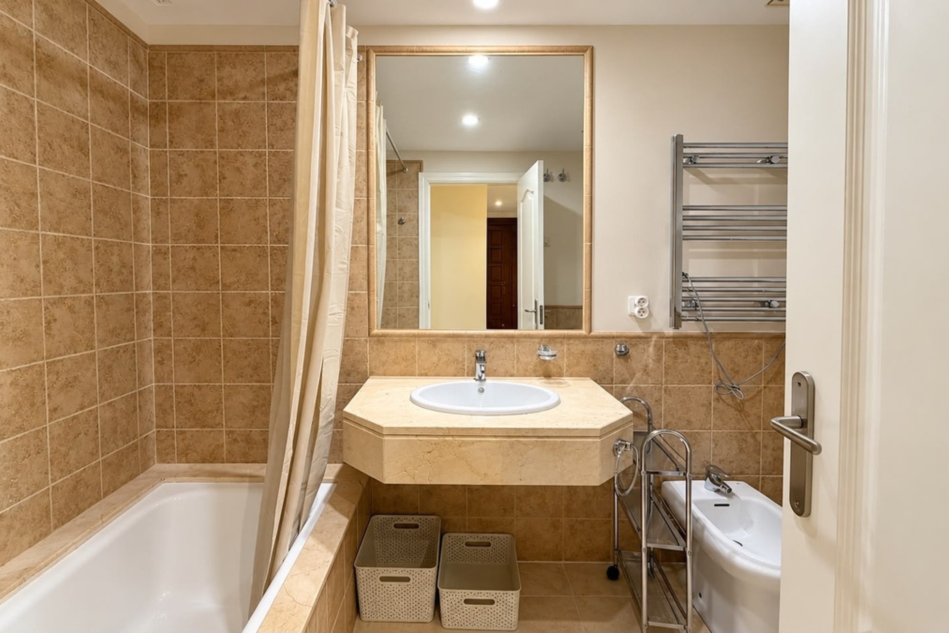 Resale - apartment - Estepona - Estepona Centro