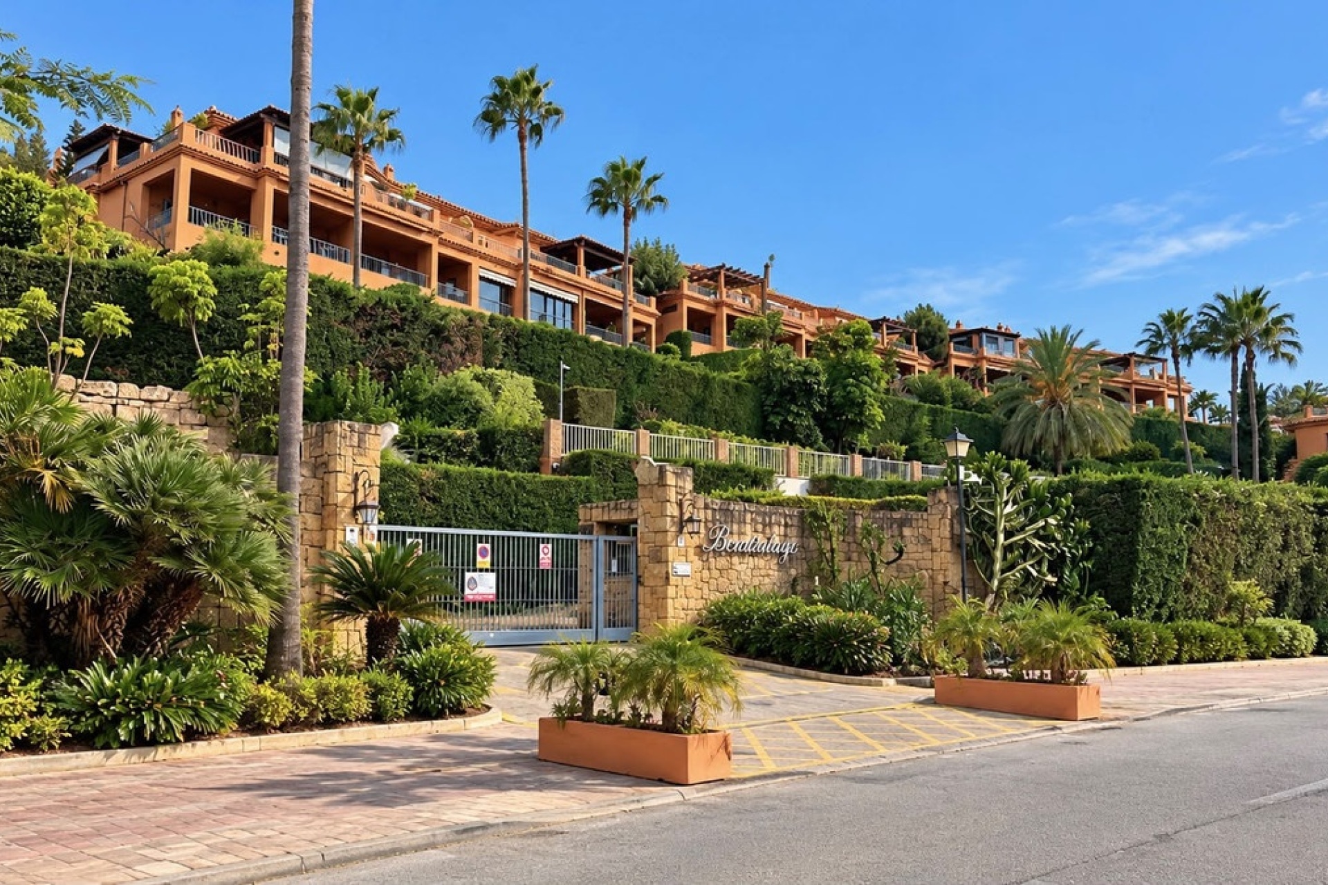 Resale - apartment - Estepona - Estepona Centro
