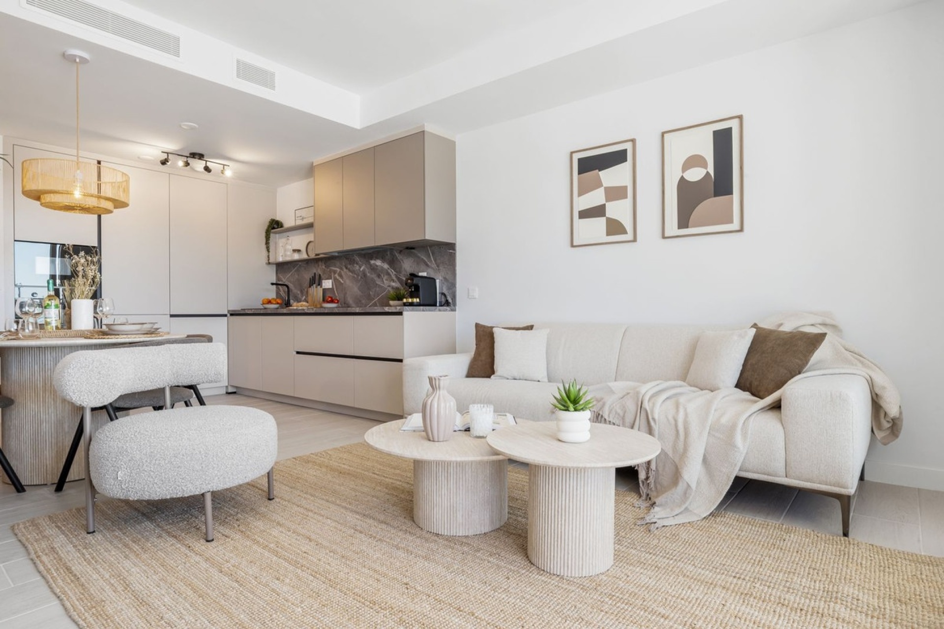 Resale - apartment - Estepona - Estepona Centro