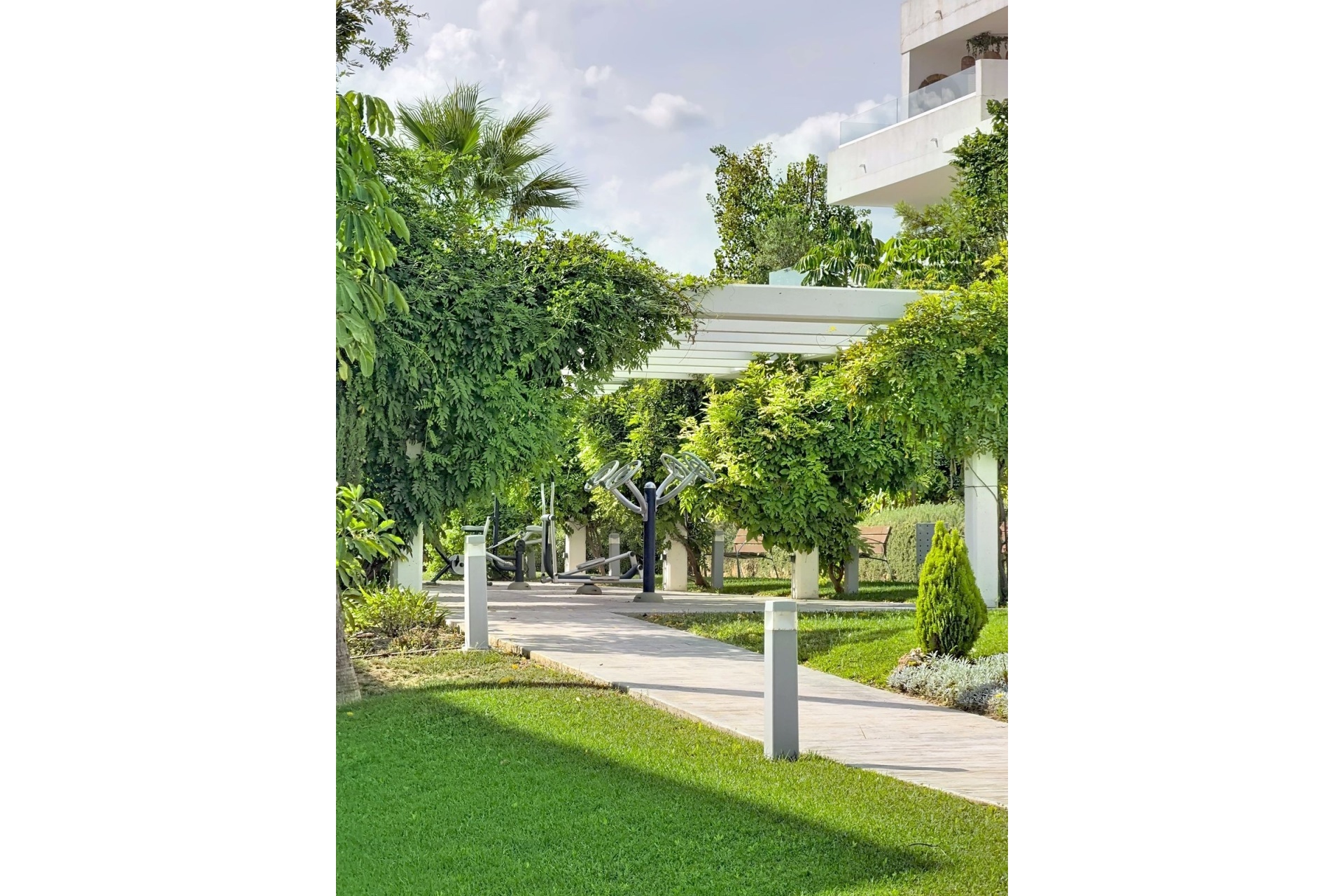Resale - apartment - Estepona - Estepona Centro