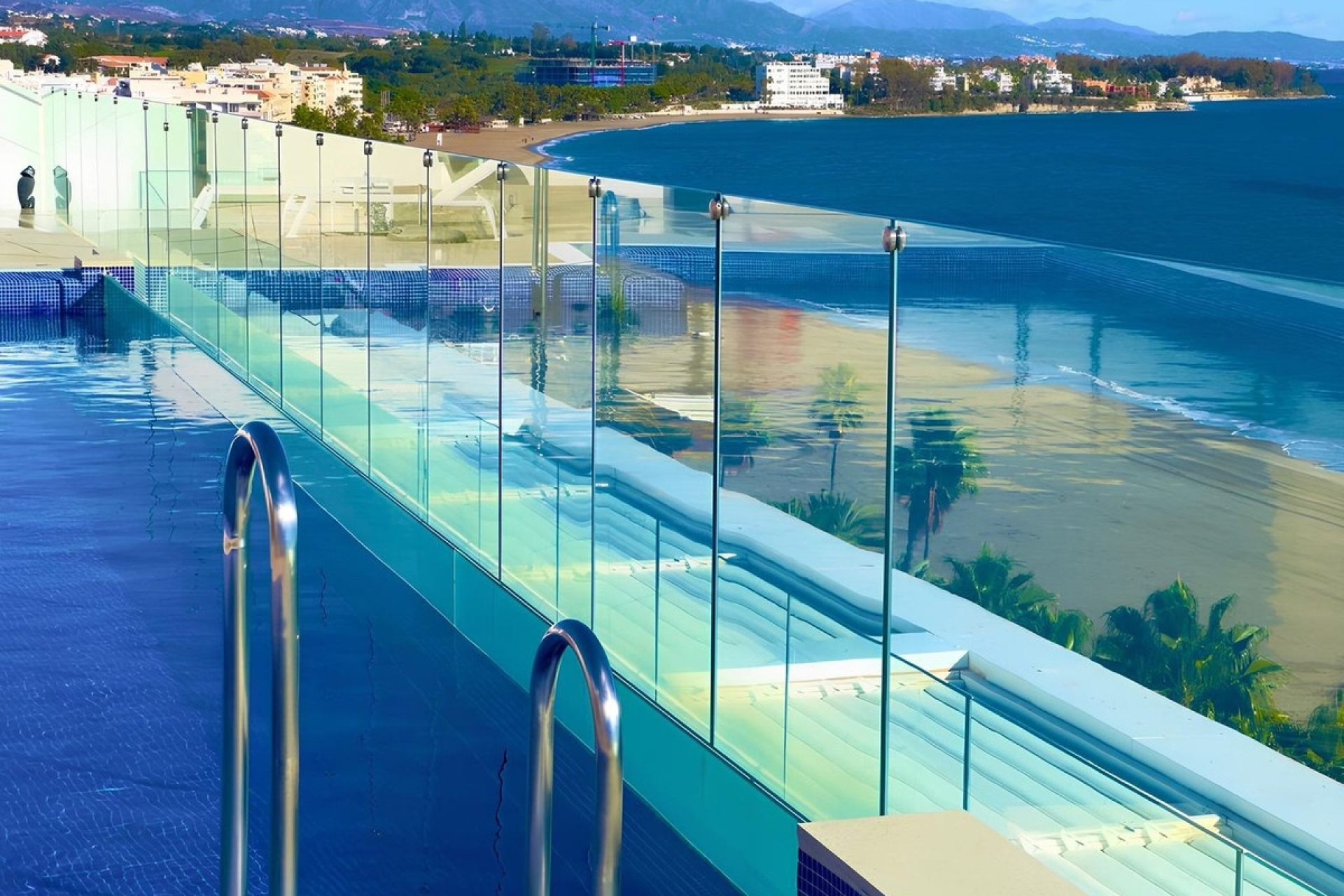 Resale - apartment - Estepona - Estepona Centro