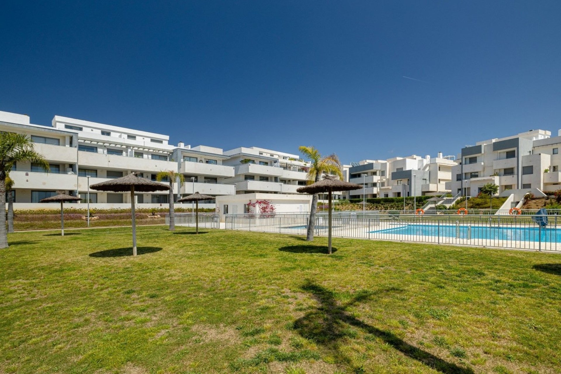 Resale - apartment - Estepona - Estepona Centro