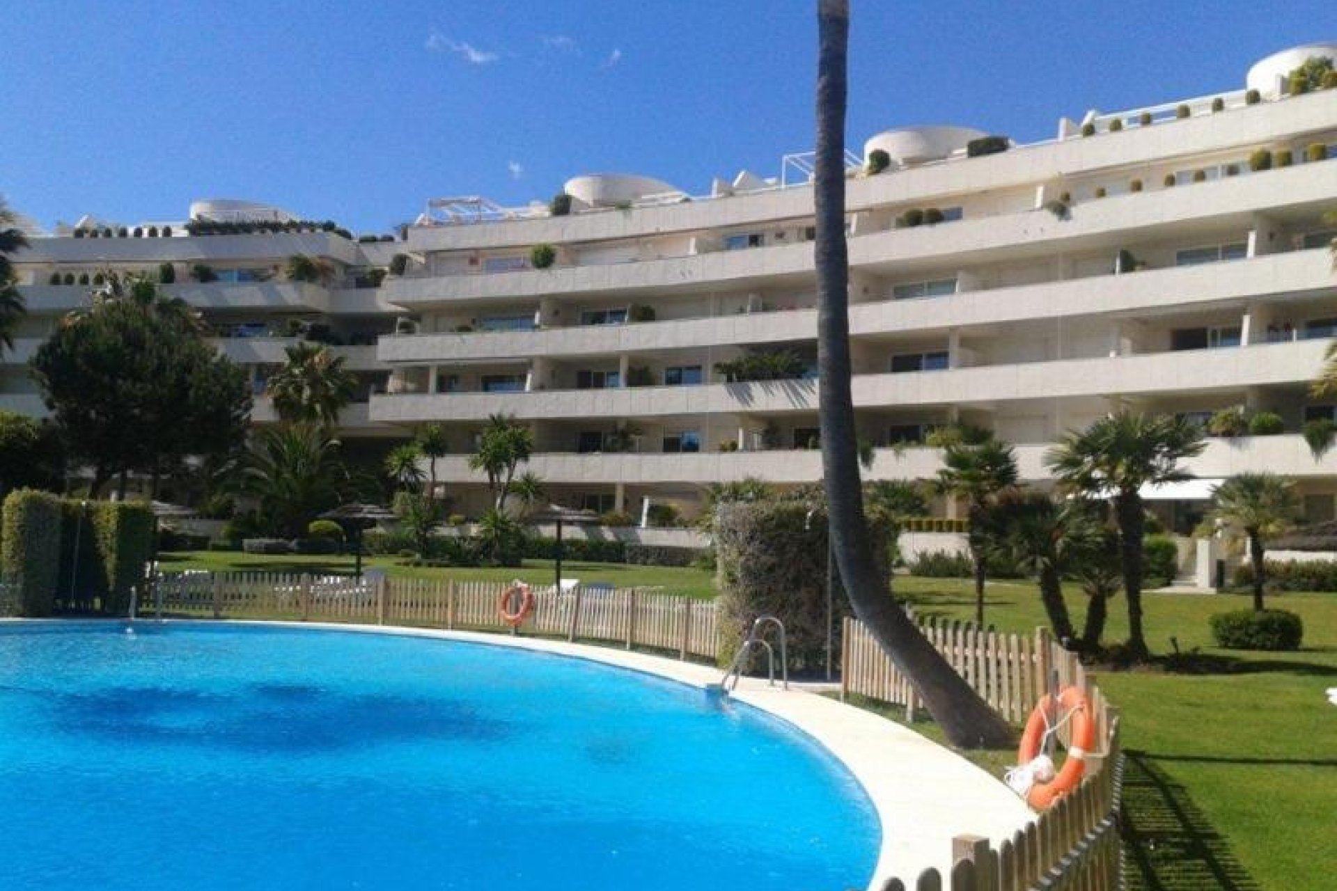 Resale - apartment - Estepona - Estepona Centro