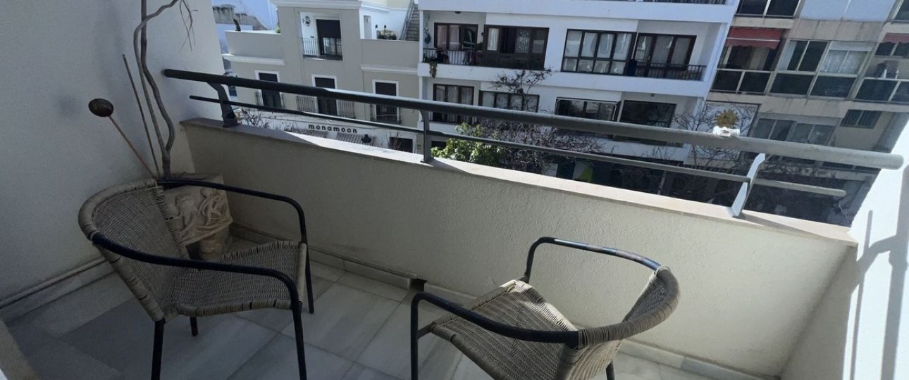 Resale - apartment - Estepona - Estepona Centro