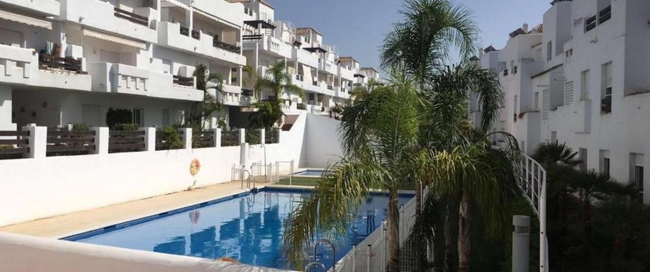 Resale - apartment - Estepona - Estepona Centro