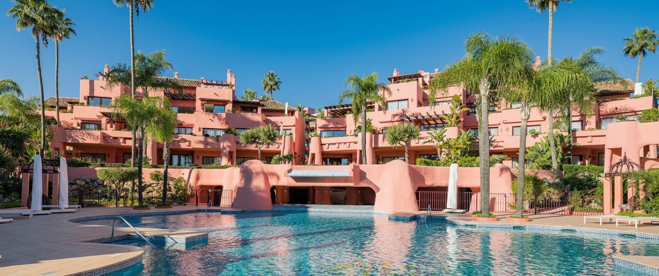 Resale - apartment - Estepona - Estepona Centro