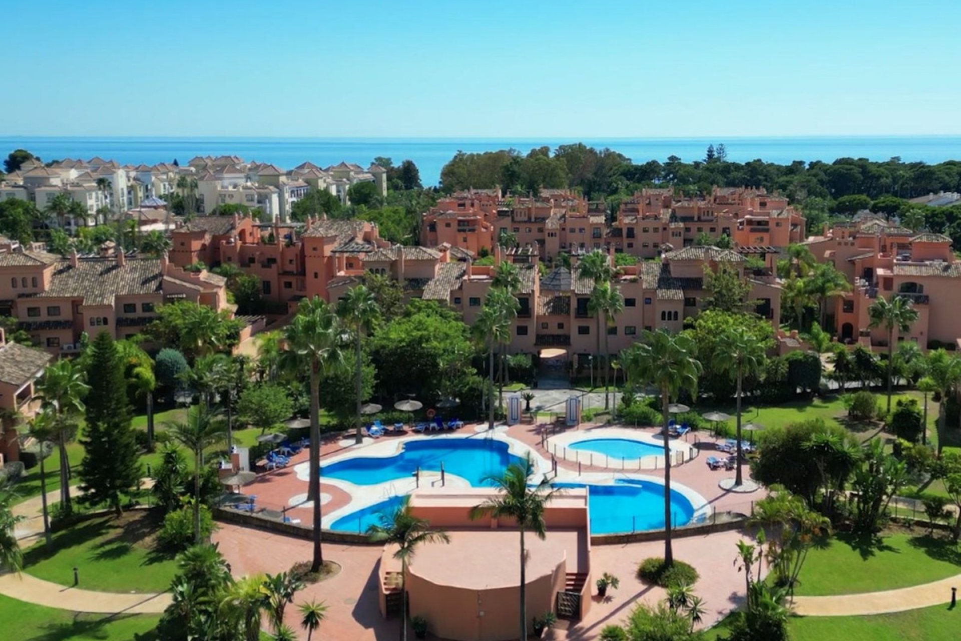 Resale - apartment - Estepona - Estepona Centro