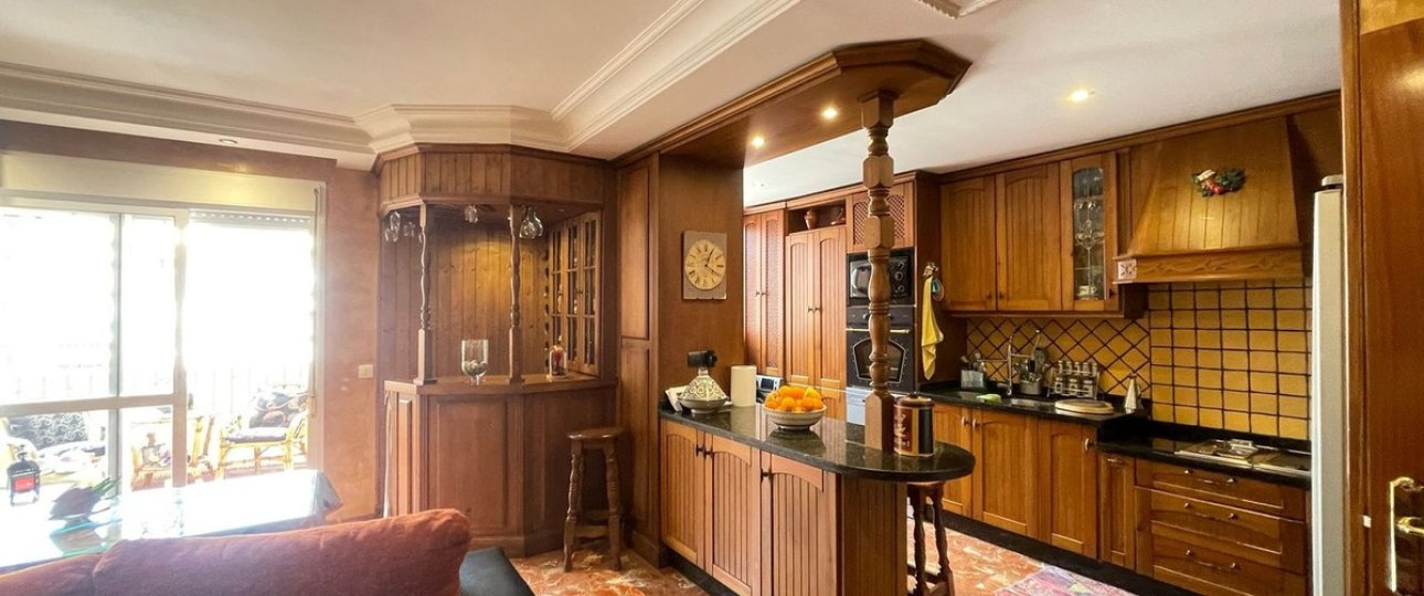 Resale - apartment - Estepona - Estepona Centro