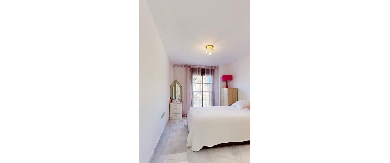 Resale - apartment - Estepona - Hacienda del Sol