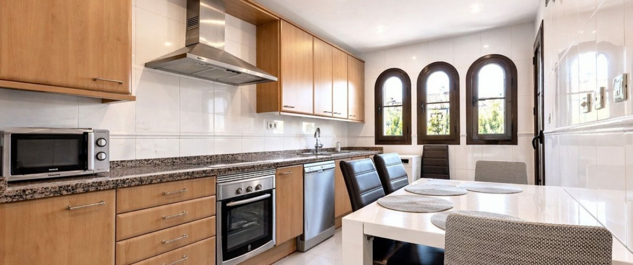 Resale - apartment - Estepona - Hacienda del Sol