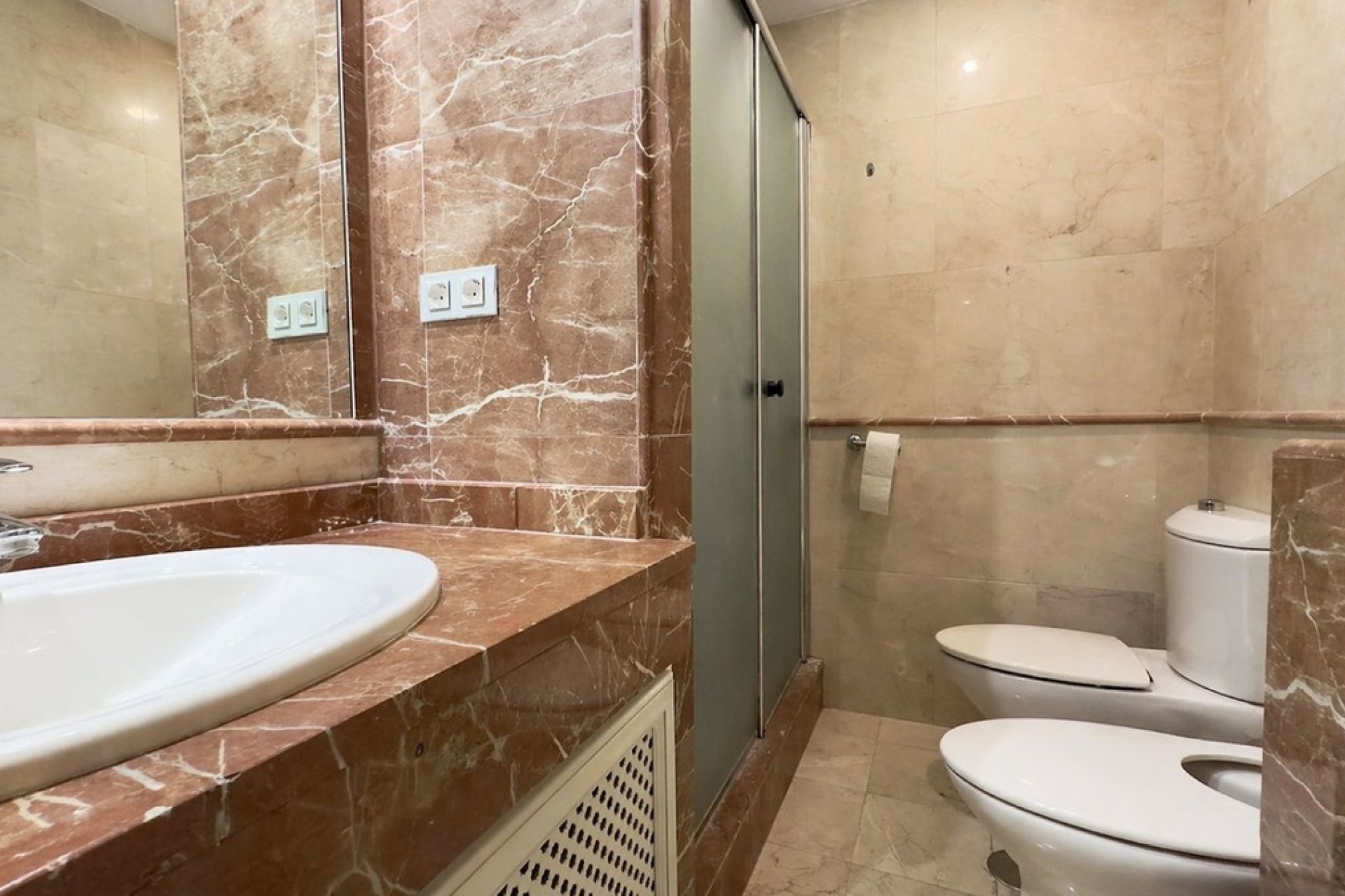 Resale - apartment - Estepona - Hacienda del Sol