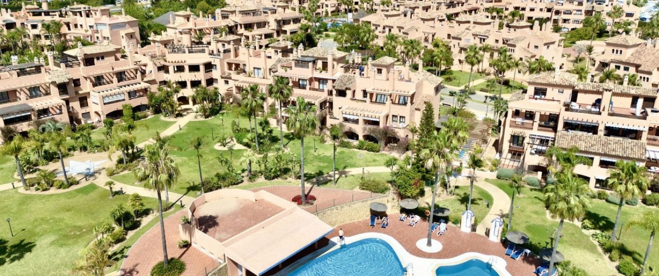 Resale - apartment - Estepona - Hacienda del Sol