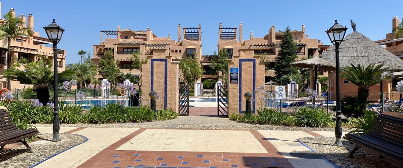 Resale - apartment - Estepona - Hacienda del Sol