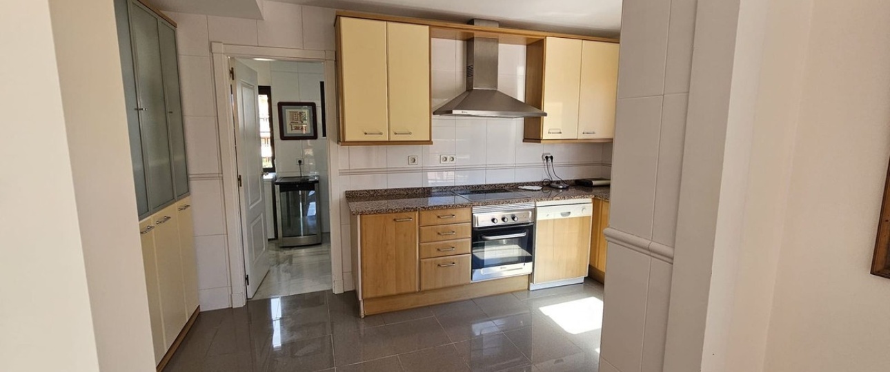Resale - apartment - Estepona - Hacienda del Sol