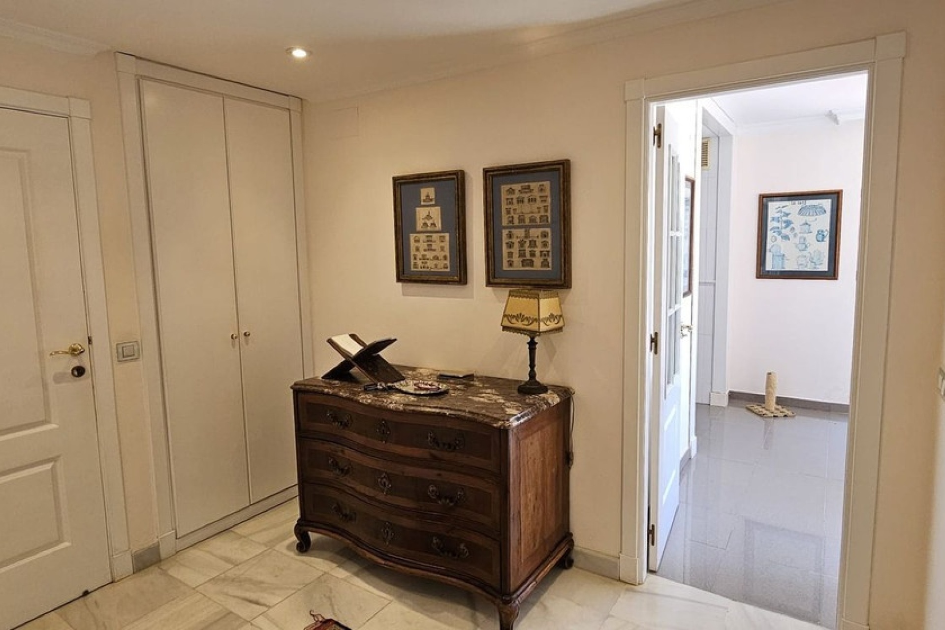 Resale - apartment - Estepona - Hacienda del Sol