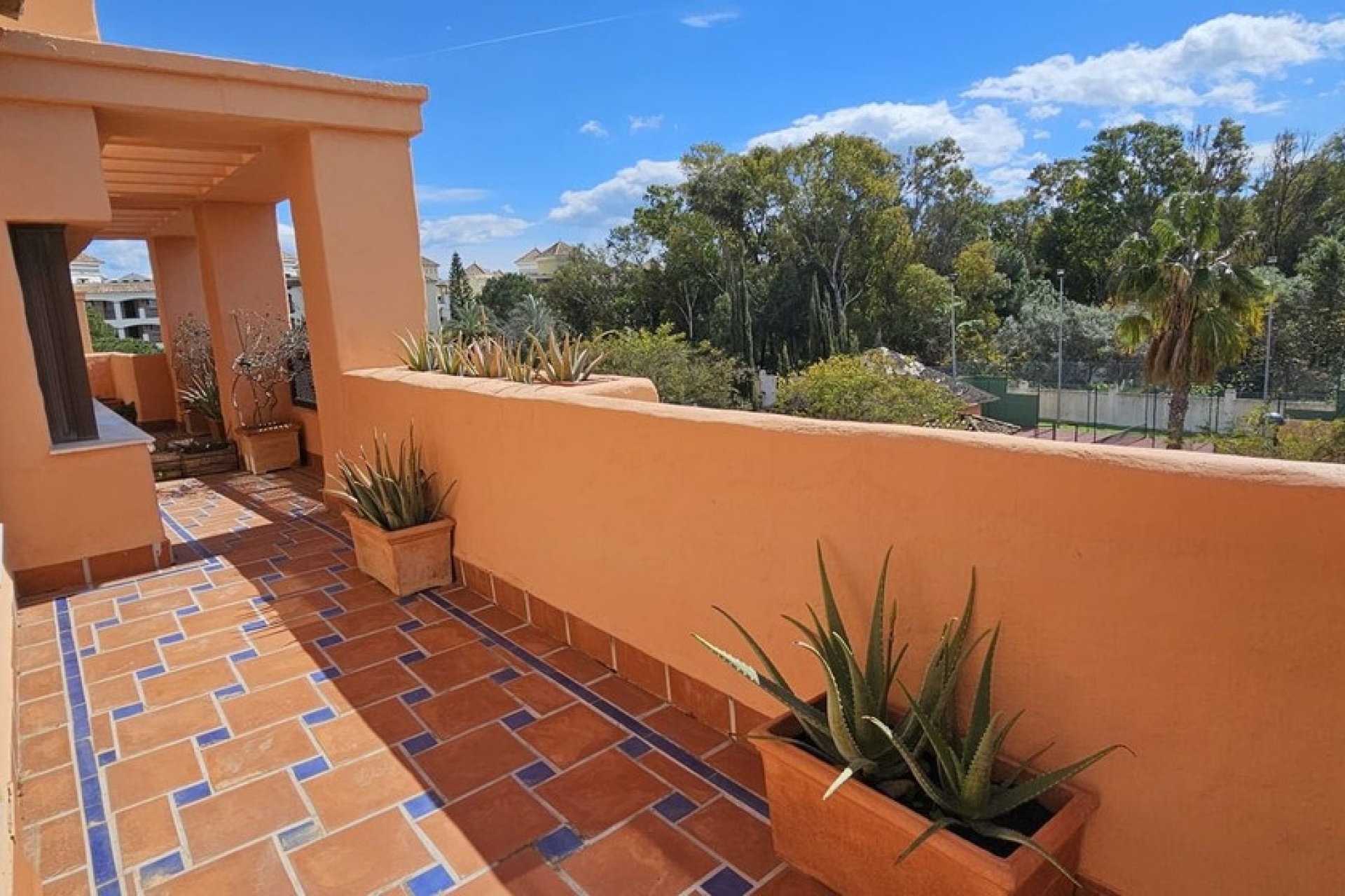 Resale - apartment - Estepona - Hacienda del Sol