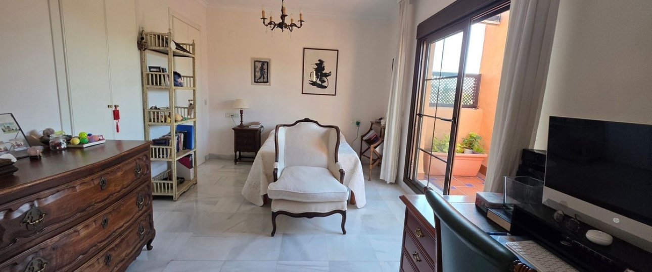 Resale - apartment - Estepona - Hacienda del Sol