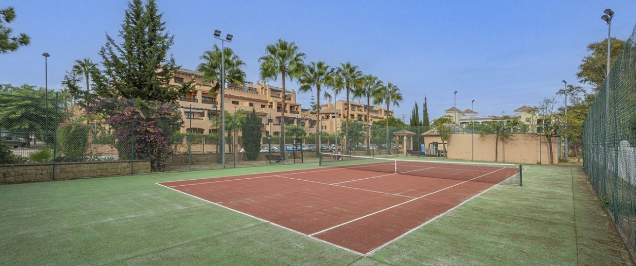 Resale - apartment - Estepona - Hacienda del Sol