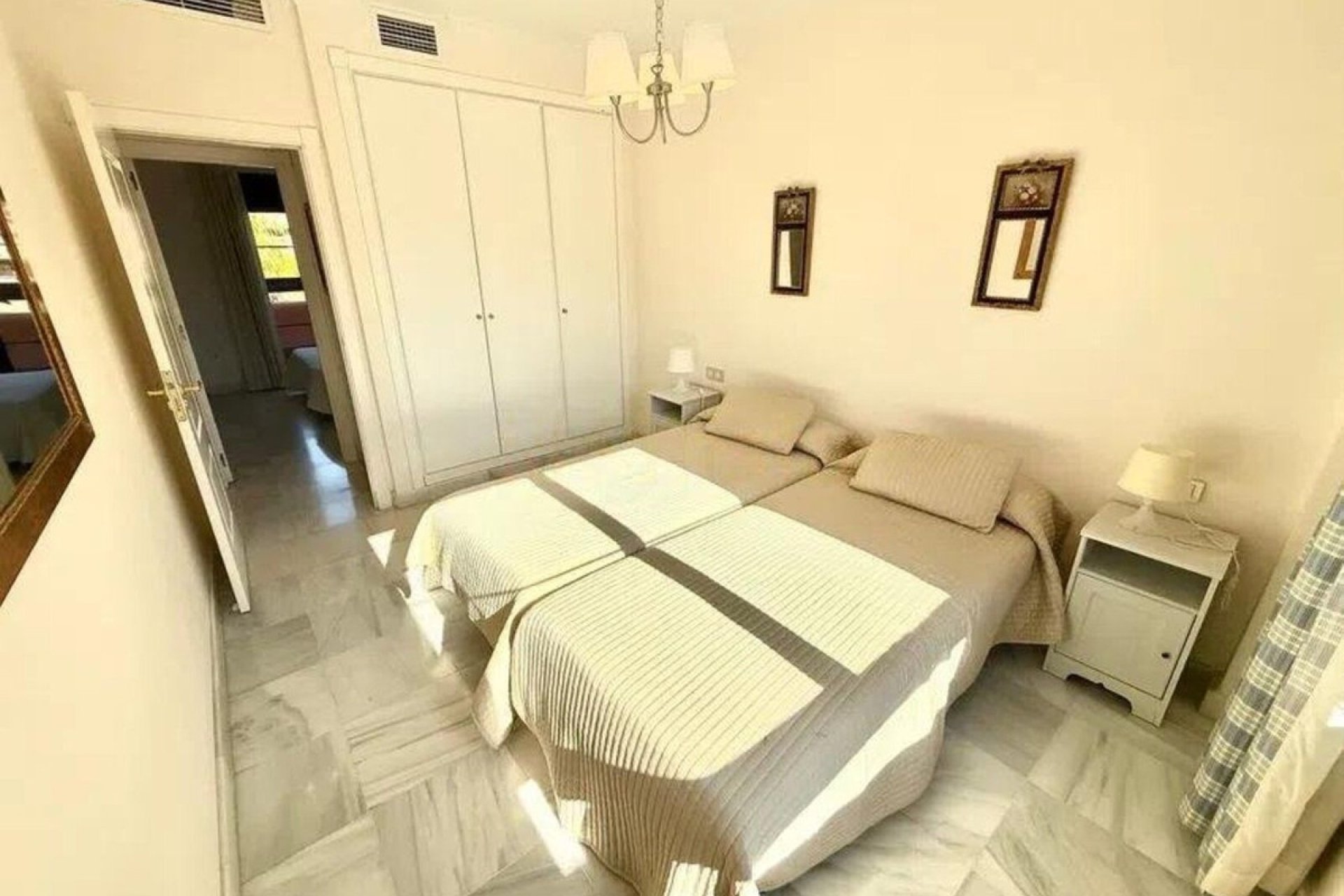 Resale - apartment - Estepona - Hacienda del Sol