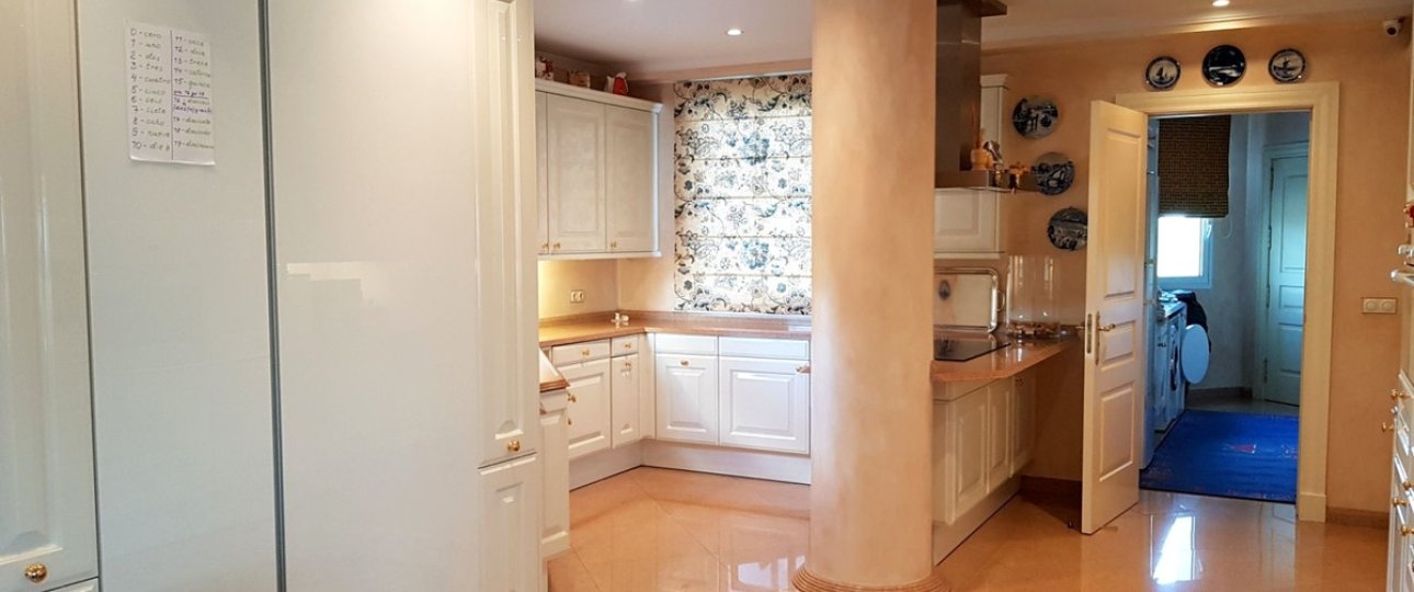 Resale - apartment - Estepona - New Golden Mile
