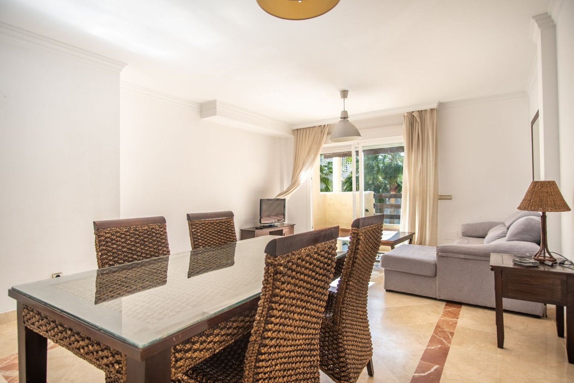 Resale - apartment - Estepona - New Golden Mile