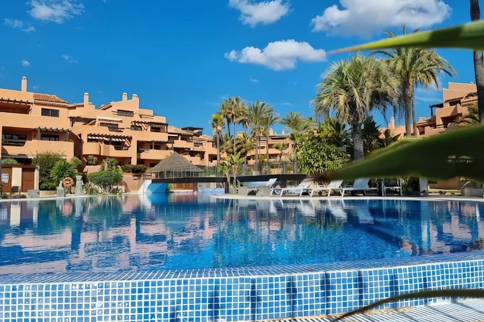 Resale - apartment - Estepona - New Golden Mile