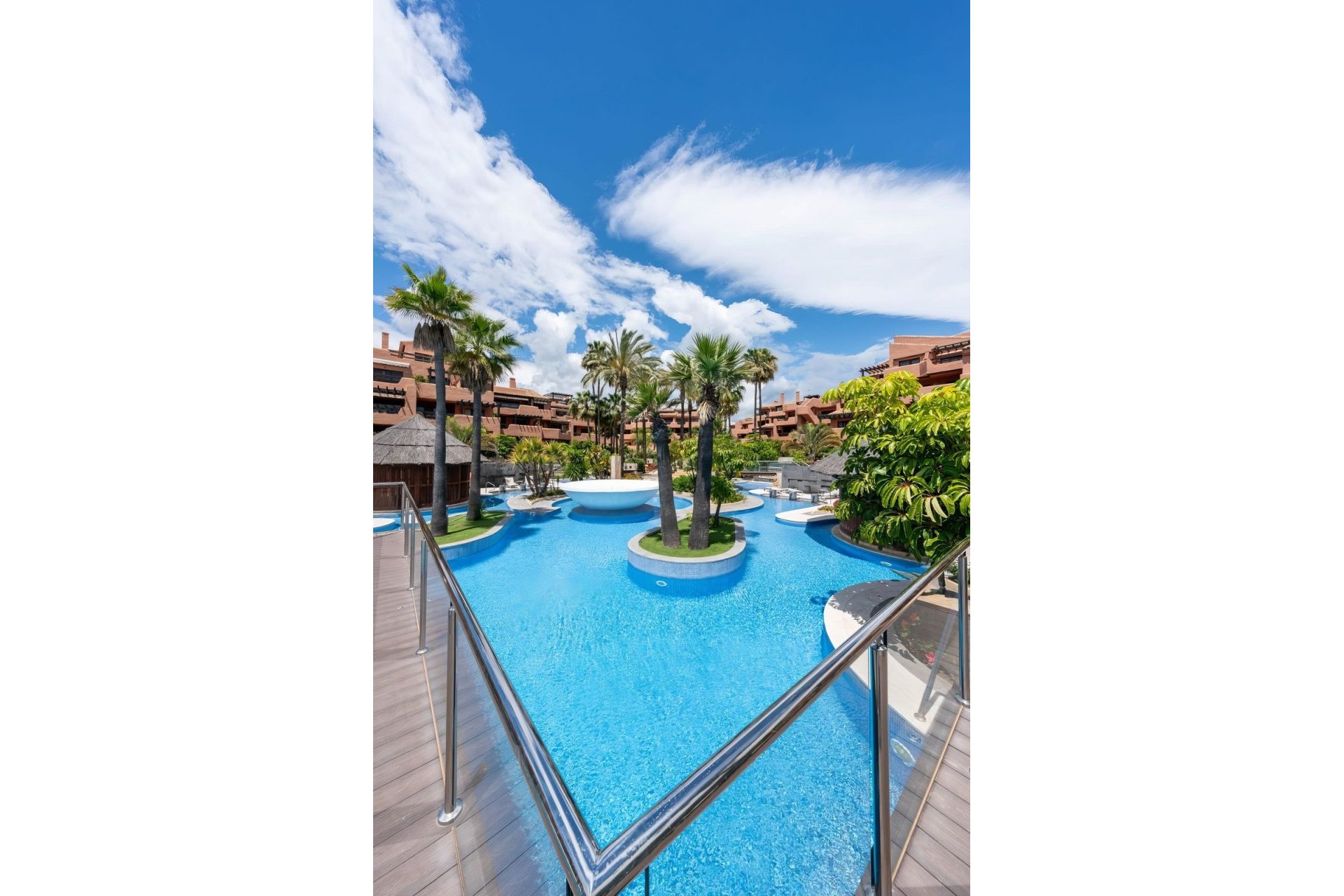 Resale - apartment - Estepona - New Golden Mile
