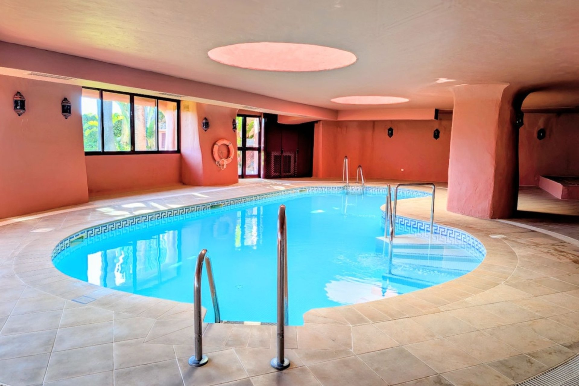 Resale - apartment - Estepona - New Golden Mile