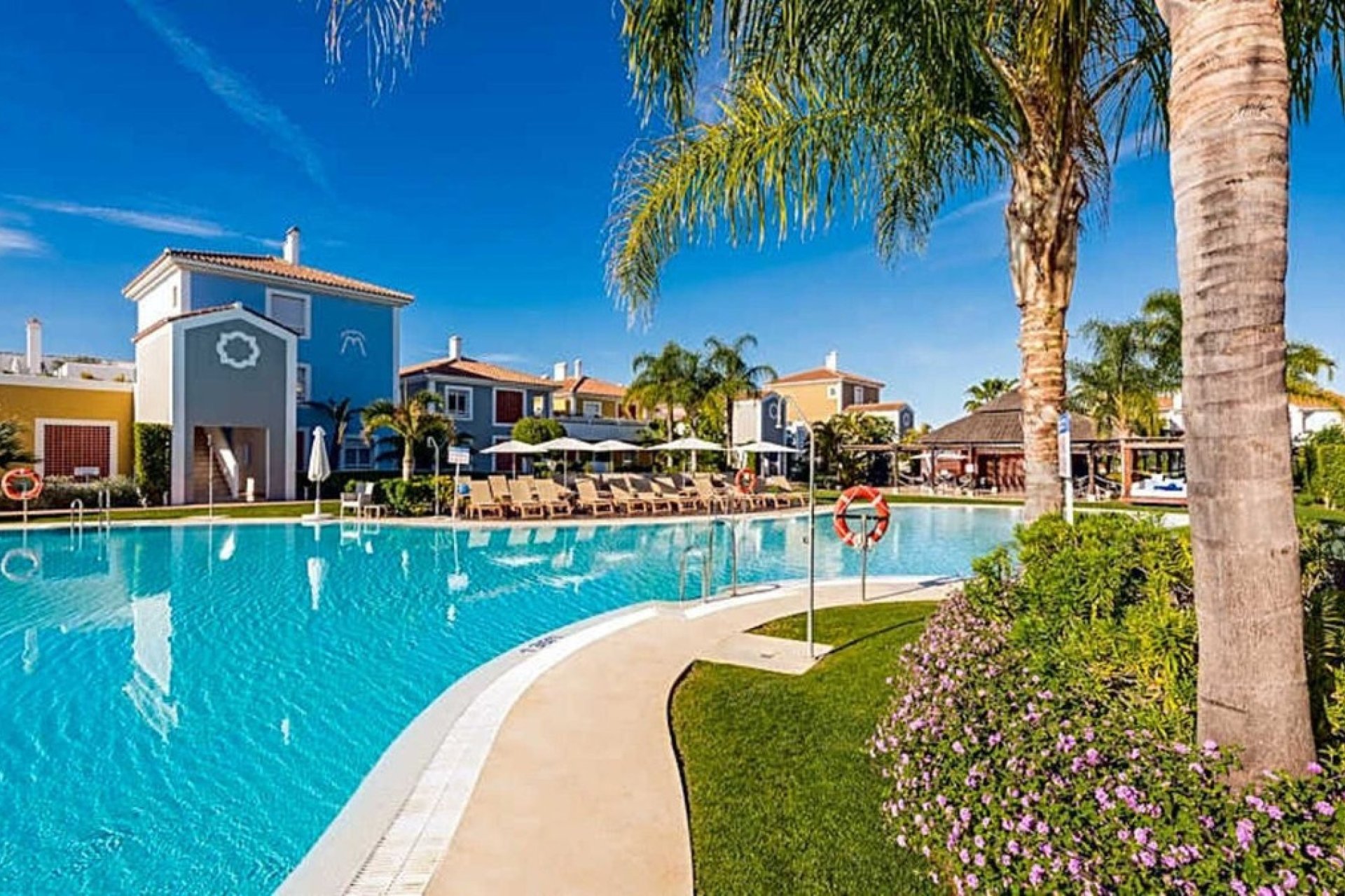 Resale - apartment - Estepona - New Golden Mile