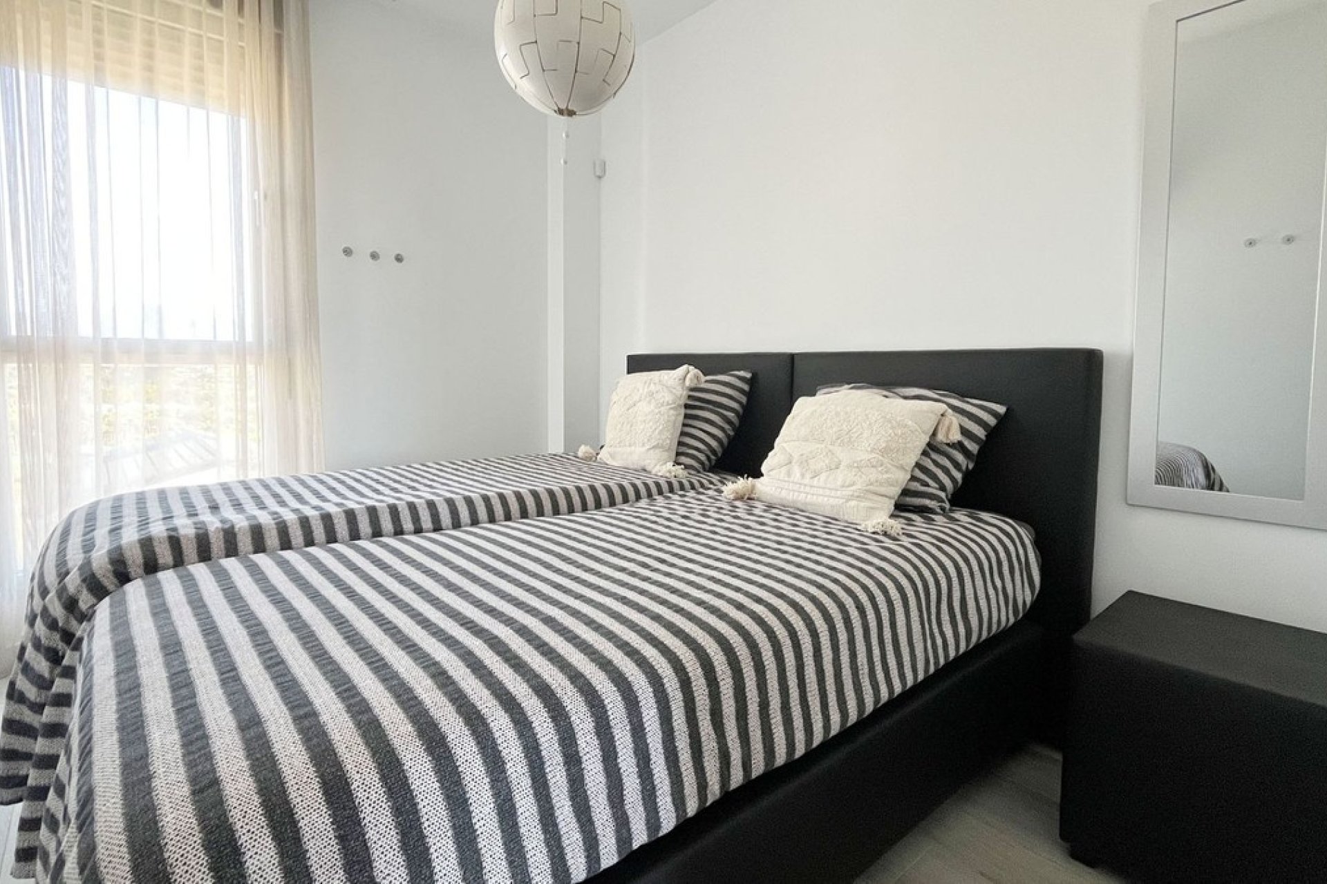 Resale - apartment - Estepona - New Golden Mile