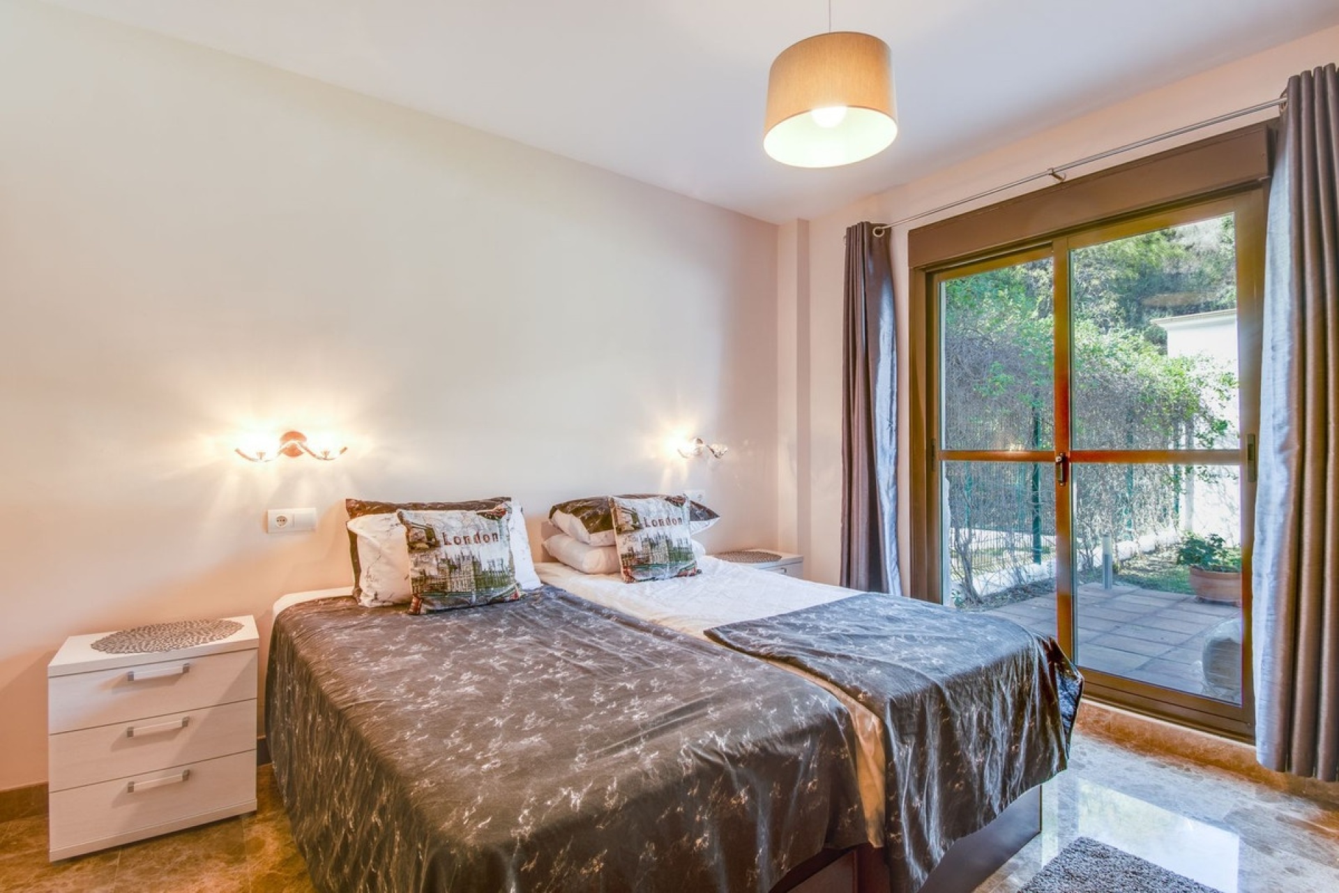 Resale - apartment - Estepona - New Golden Mile