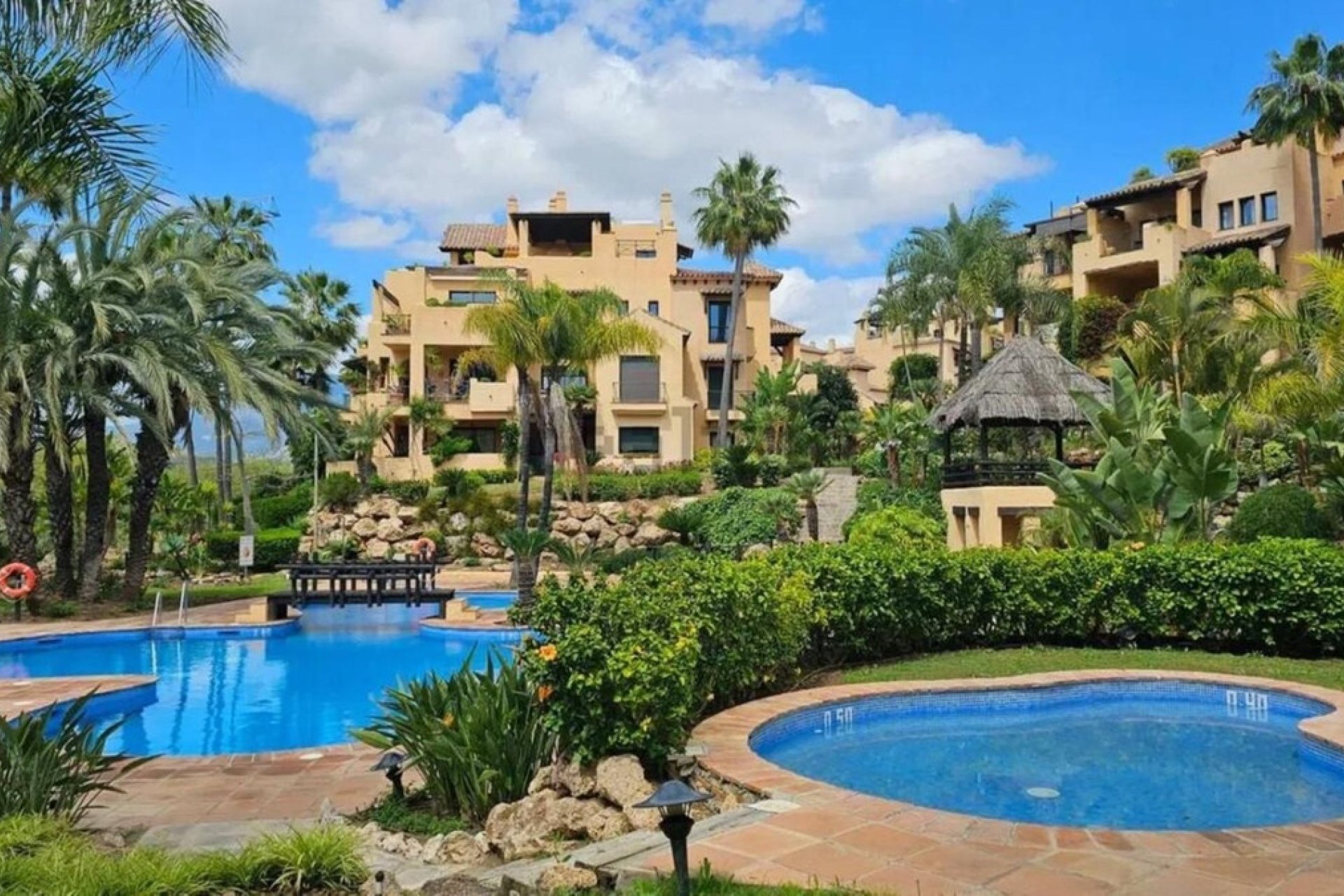 Resale - apartment - Estepona - New Golden Mile