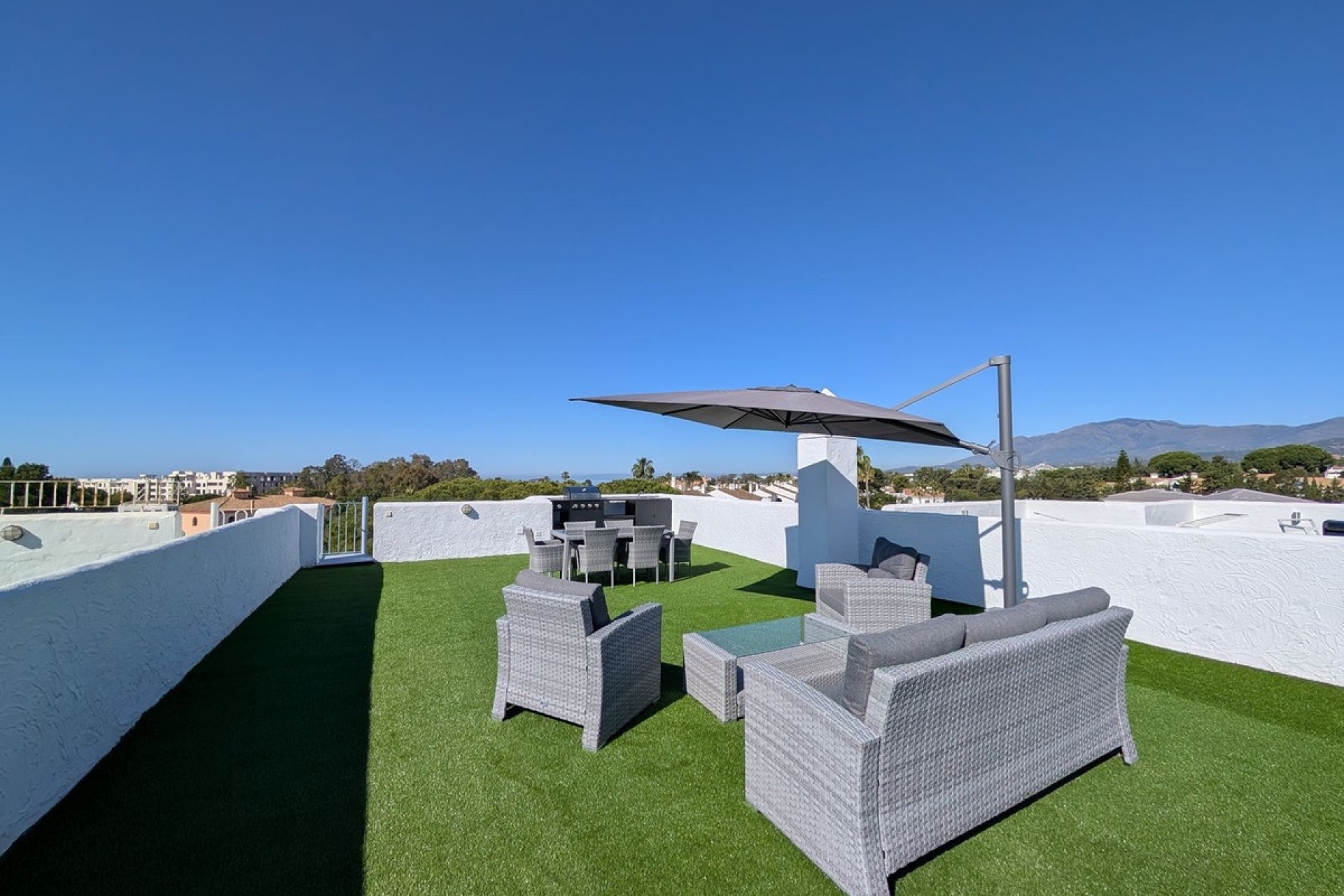 Resale - apartment - Estepona - New Golden Mile