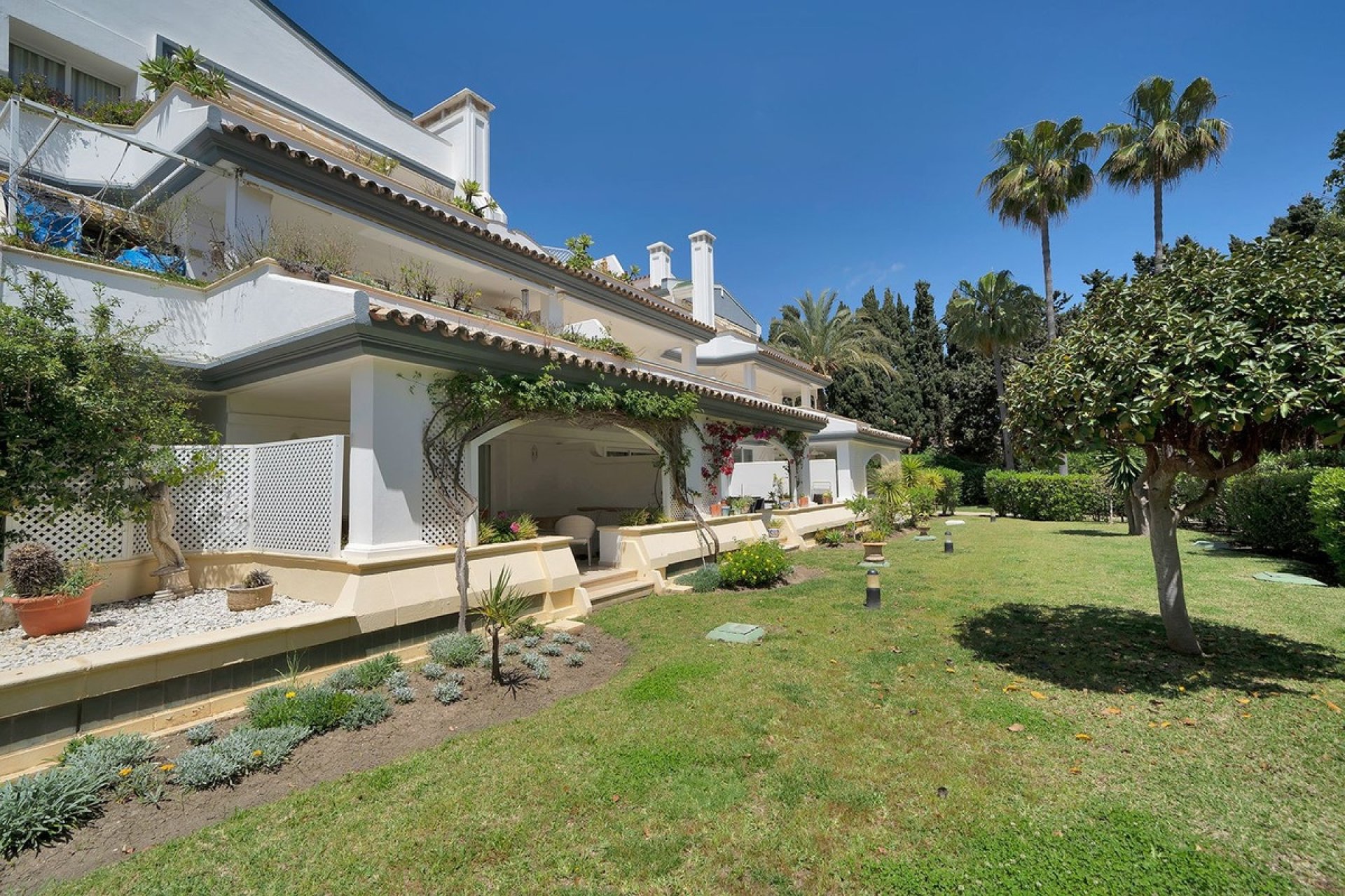 Resale - apartment - Estepona - New Golden Mile