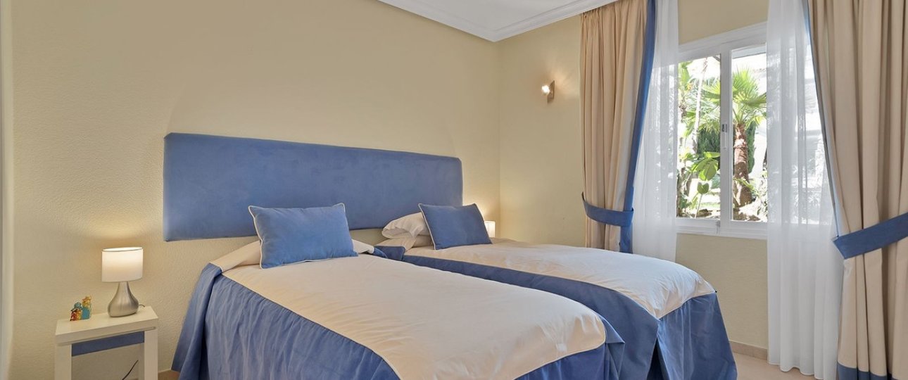 Resale - apartment - Estepona - New Golden Mile