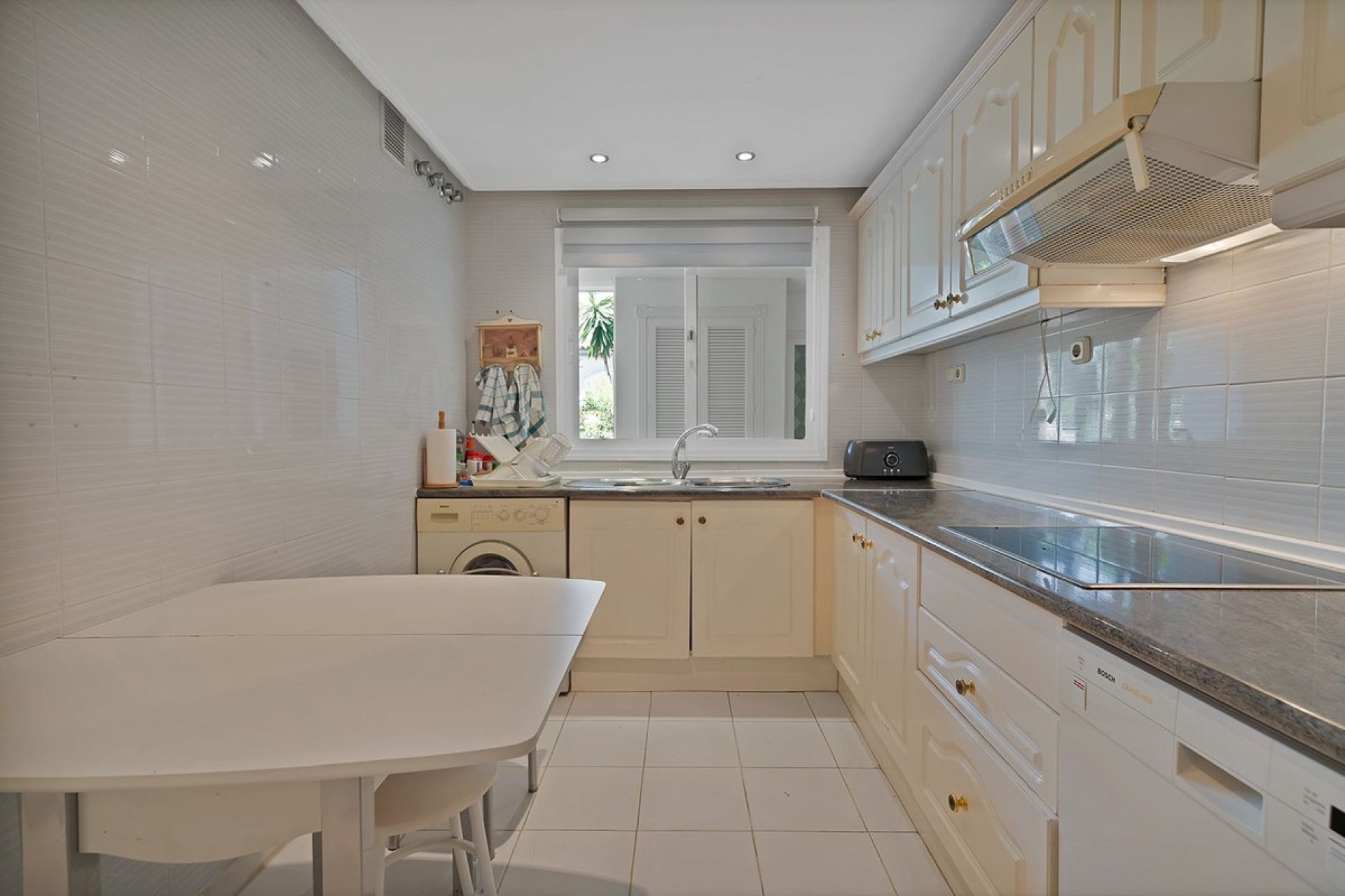 Resale - apartment - Estepona - New Golden Mile